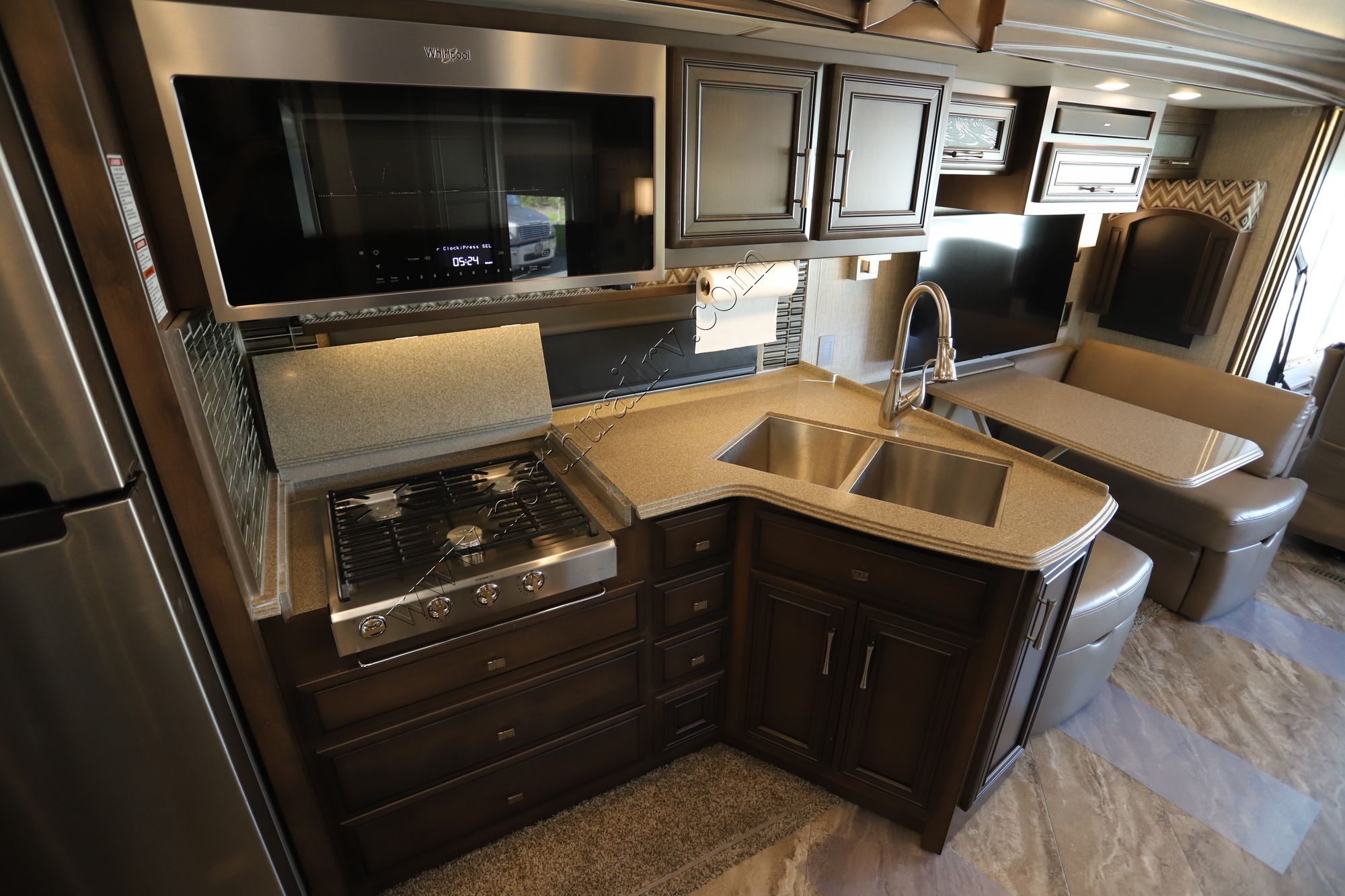 Used 2020 Newmar Canyon Star 3927 Class A  For Sale