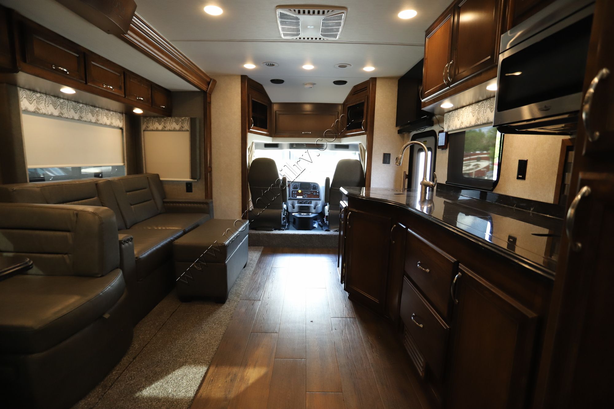 Used 2020 Renegade Rv Verona 40VBH Super C  For Sale