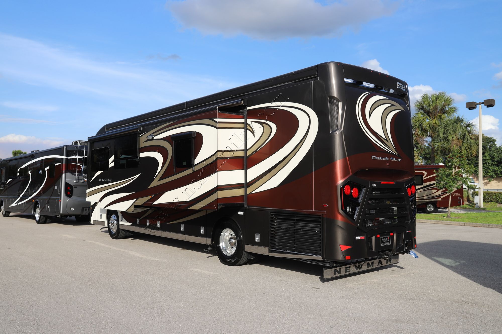 New 2022 Newmar Dutch Star 3709 Class A  For Sale