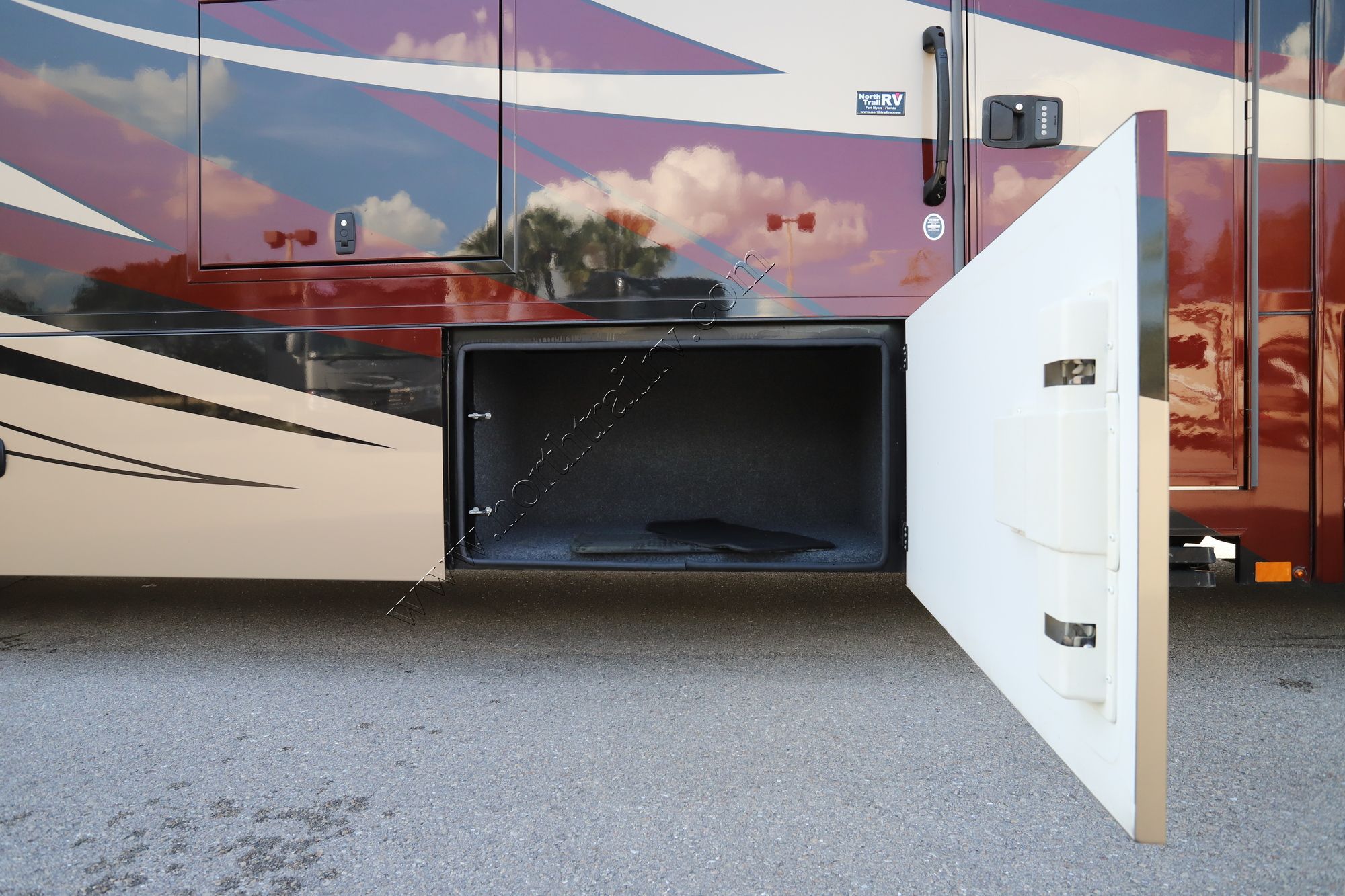 Used 2020 Renegade Rv Verona 40VBH Super C  For Sale