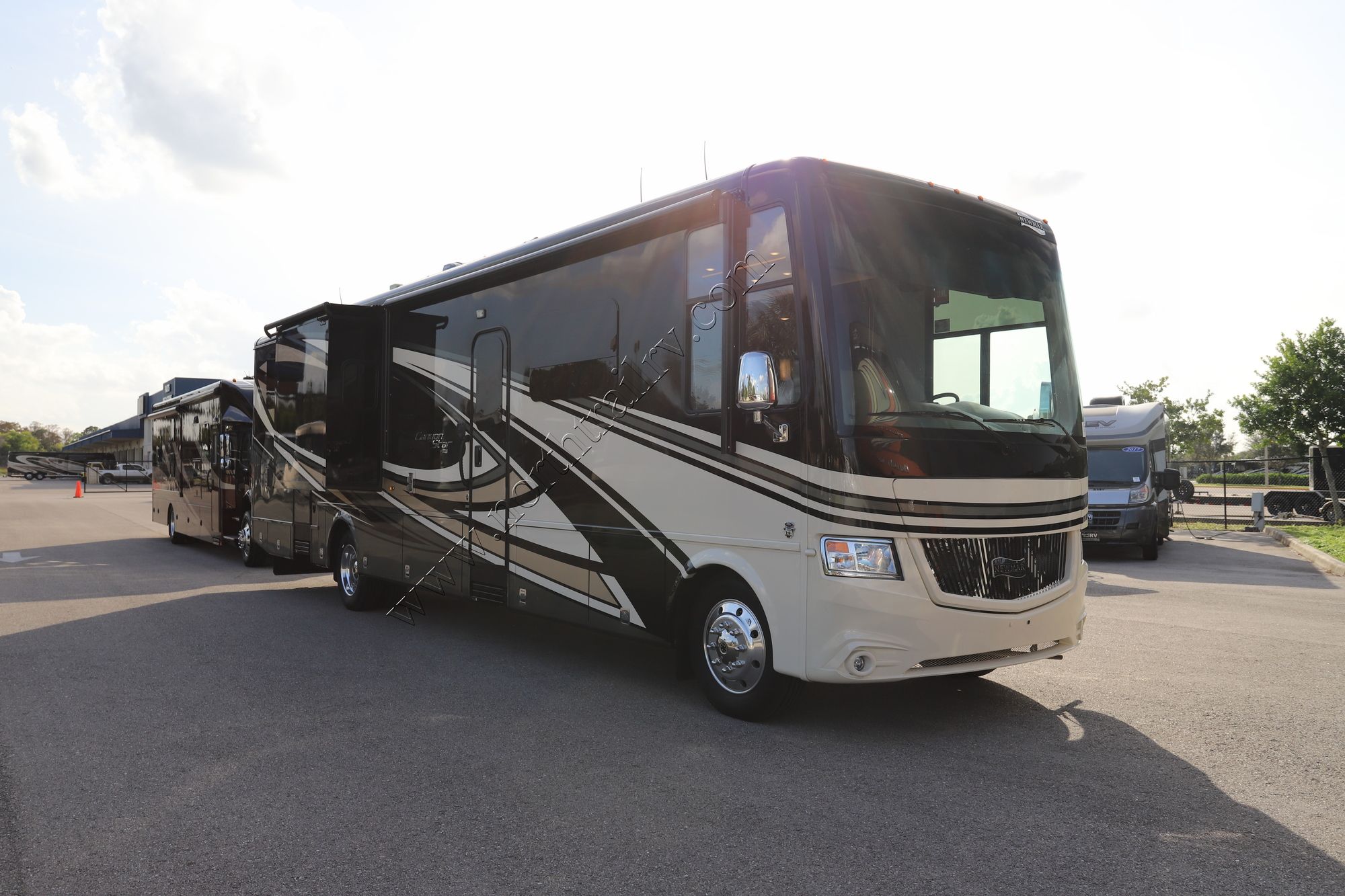 Used 2020 Newmar Canyon Star 3927 Class A  For Sale