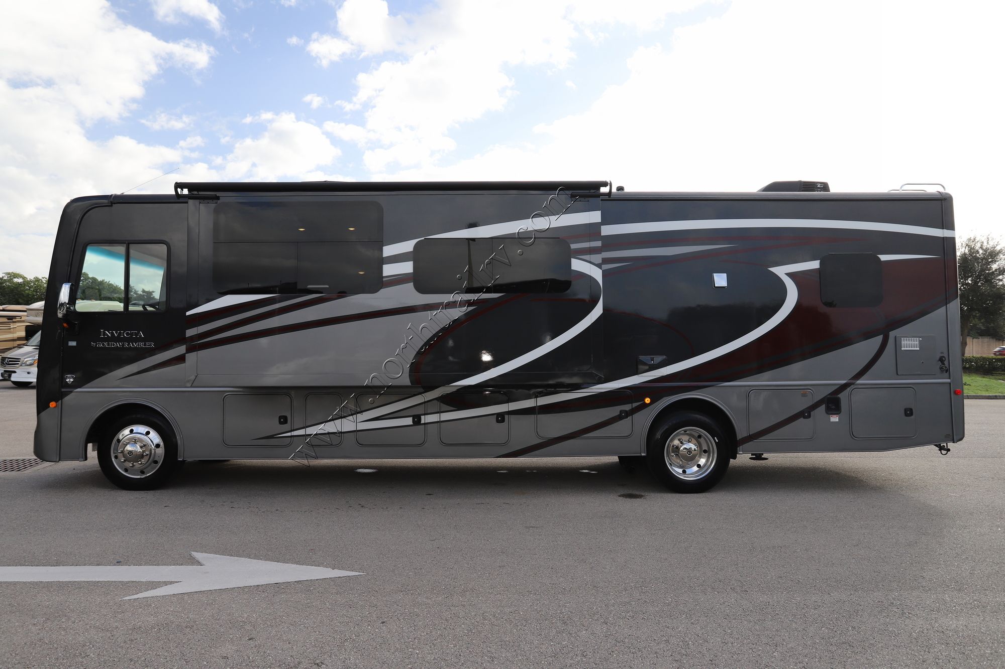 Used 2021 Holiday Rambler Invicta 34MB Class A  For Sale