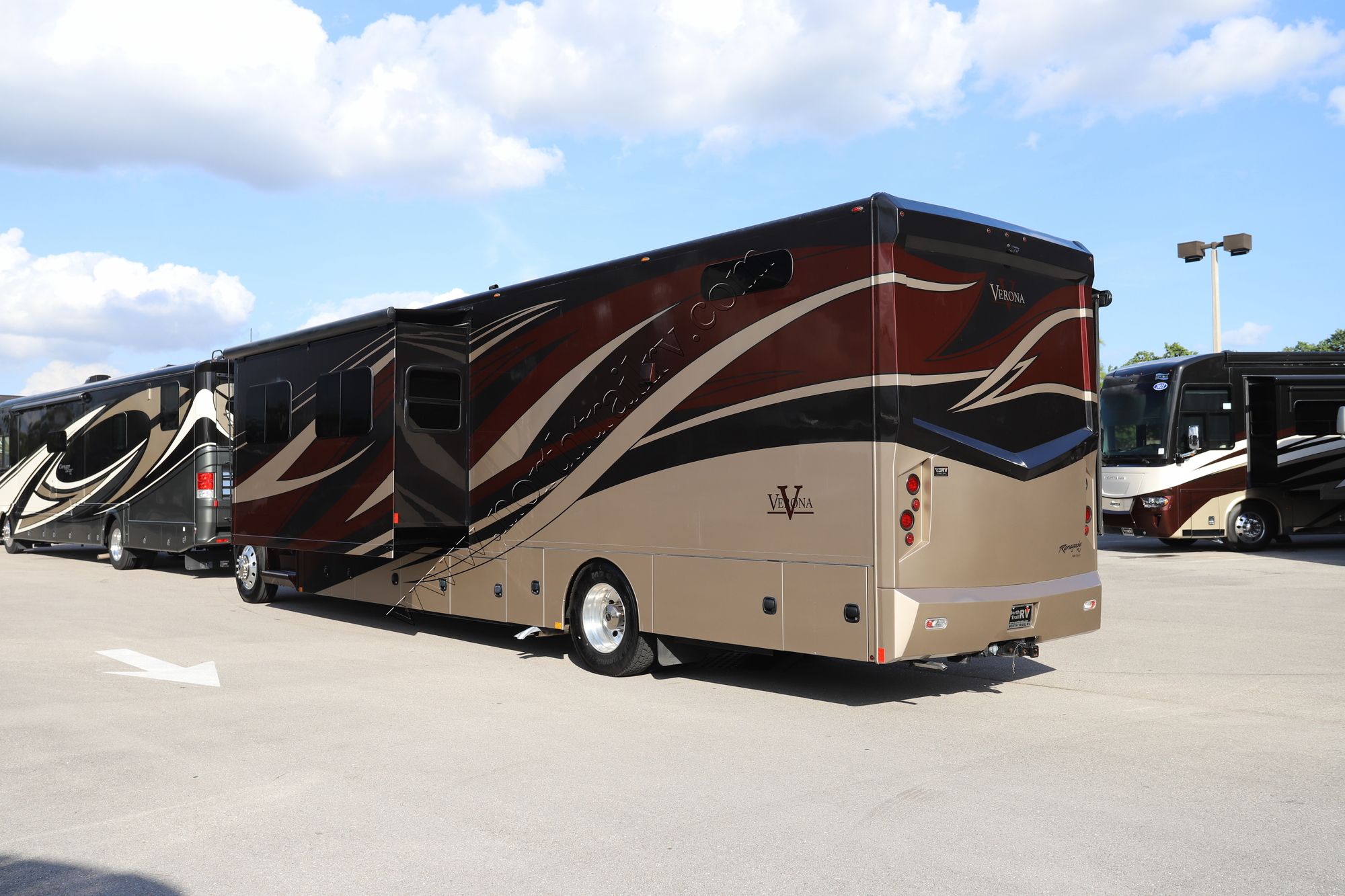 Used 2020 Renegade Rv Verona 40VBH Super C  For Sale