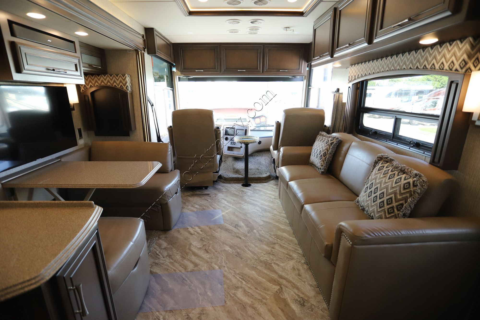 Used 2020 Newmar Canyon Star 3927 Class A  For Sale