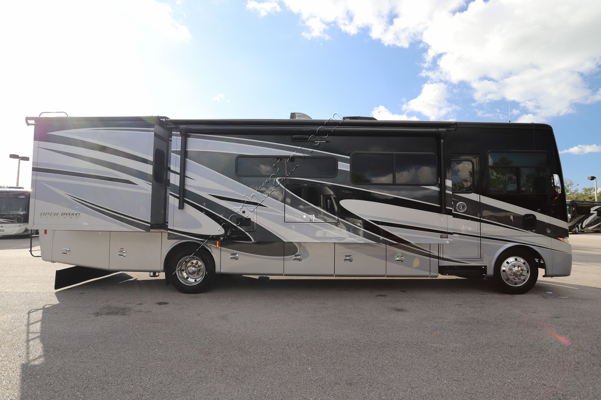 Used 2020 Tiffin Motor Homes Allegro 34PA Class A  For Sale