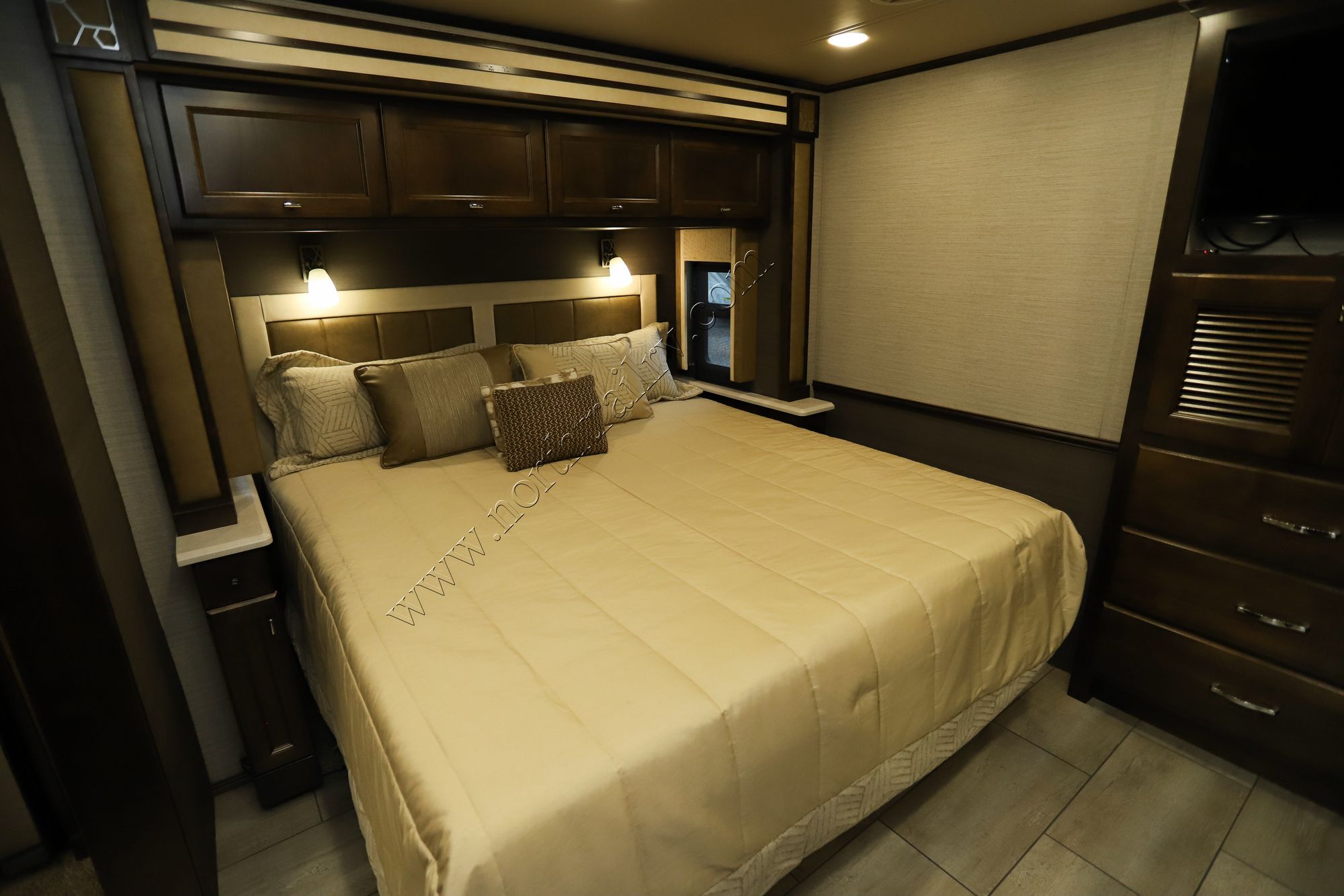 Used 2020 Tiffin Motor Homes Allegro 34PA Class A  For Sale