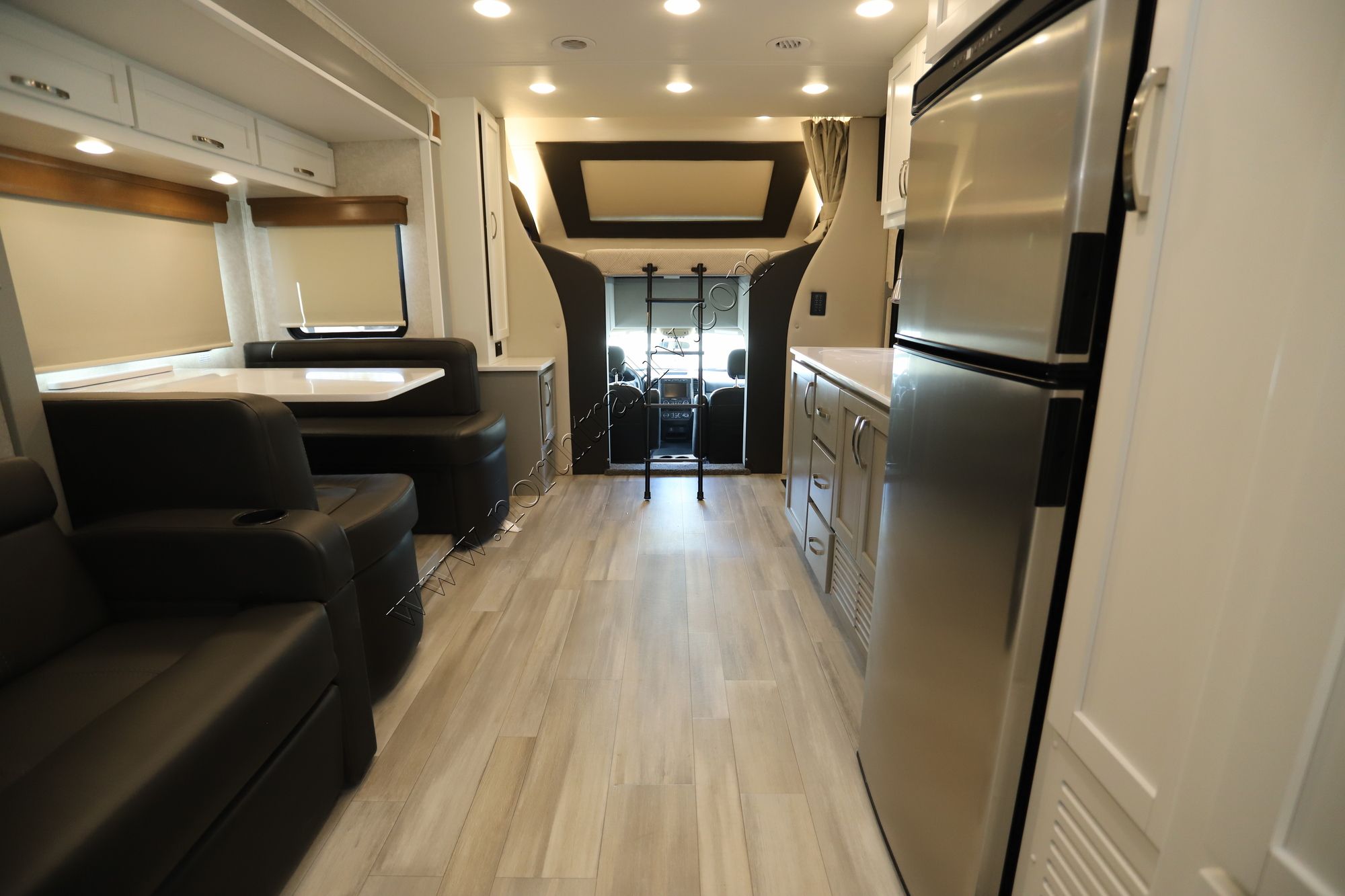 New 2022 Renegade Rv Veracruz 30VRM Class C  For Sale