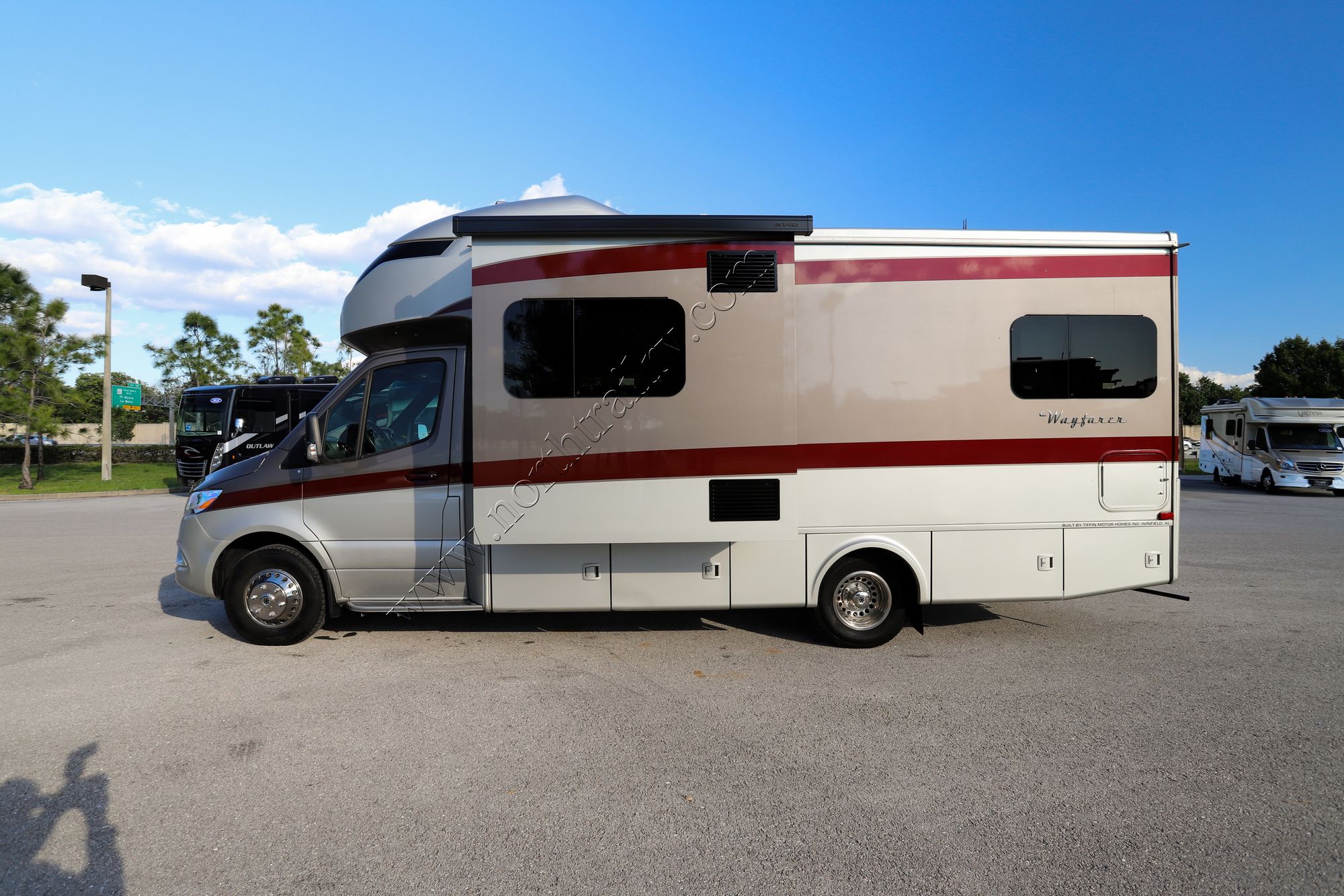 Used 2020 Tiffin Motor Homes Wayfarer 24TW Class C  For Sale