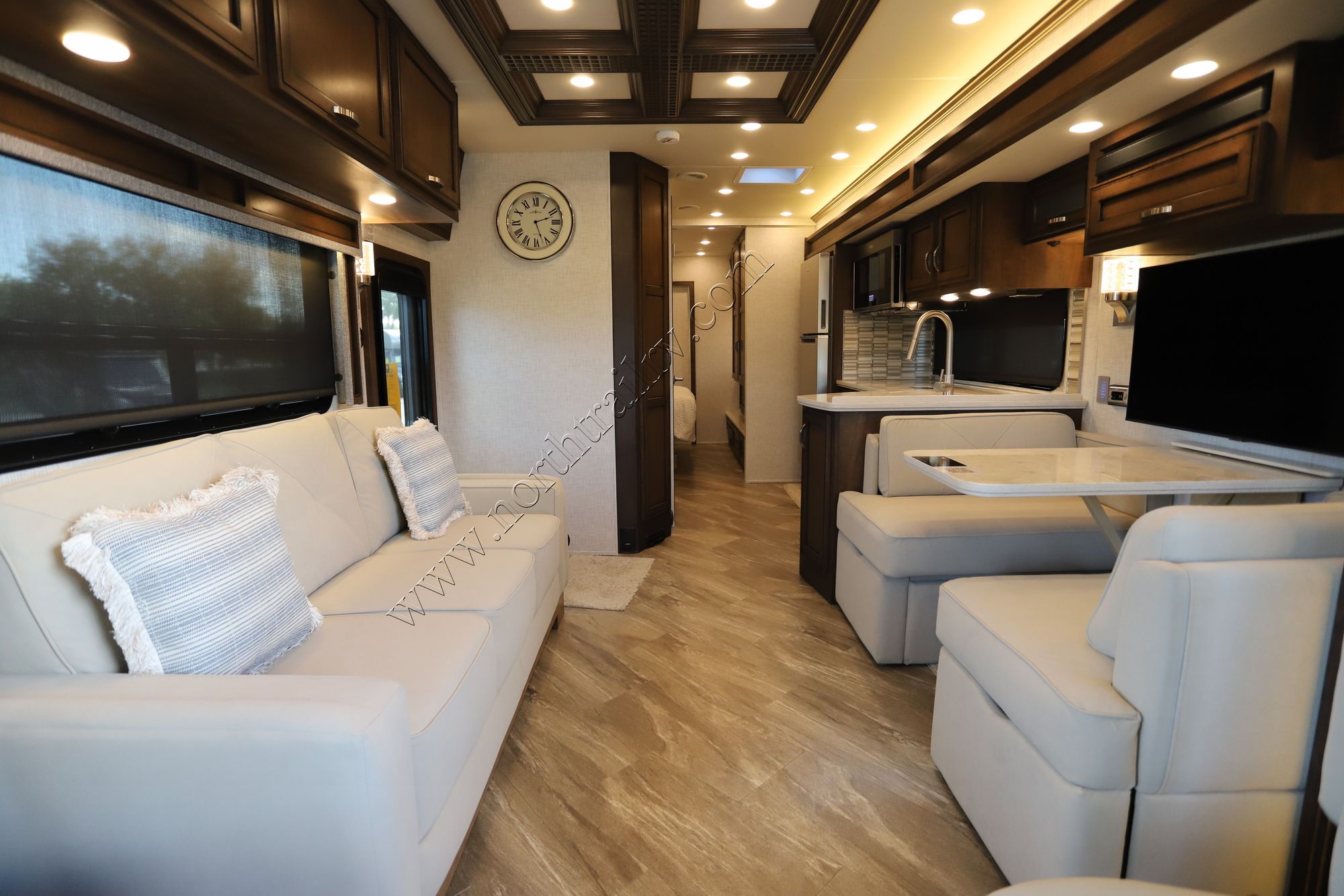 New 2022 Newmar Canyon Star 3927 Class A  For Sale