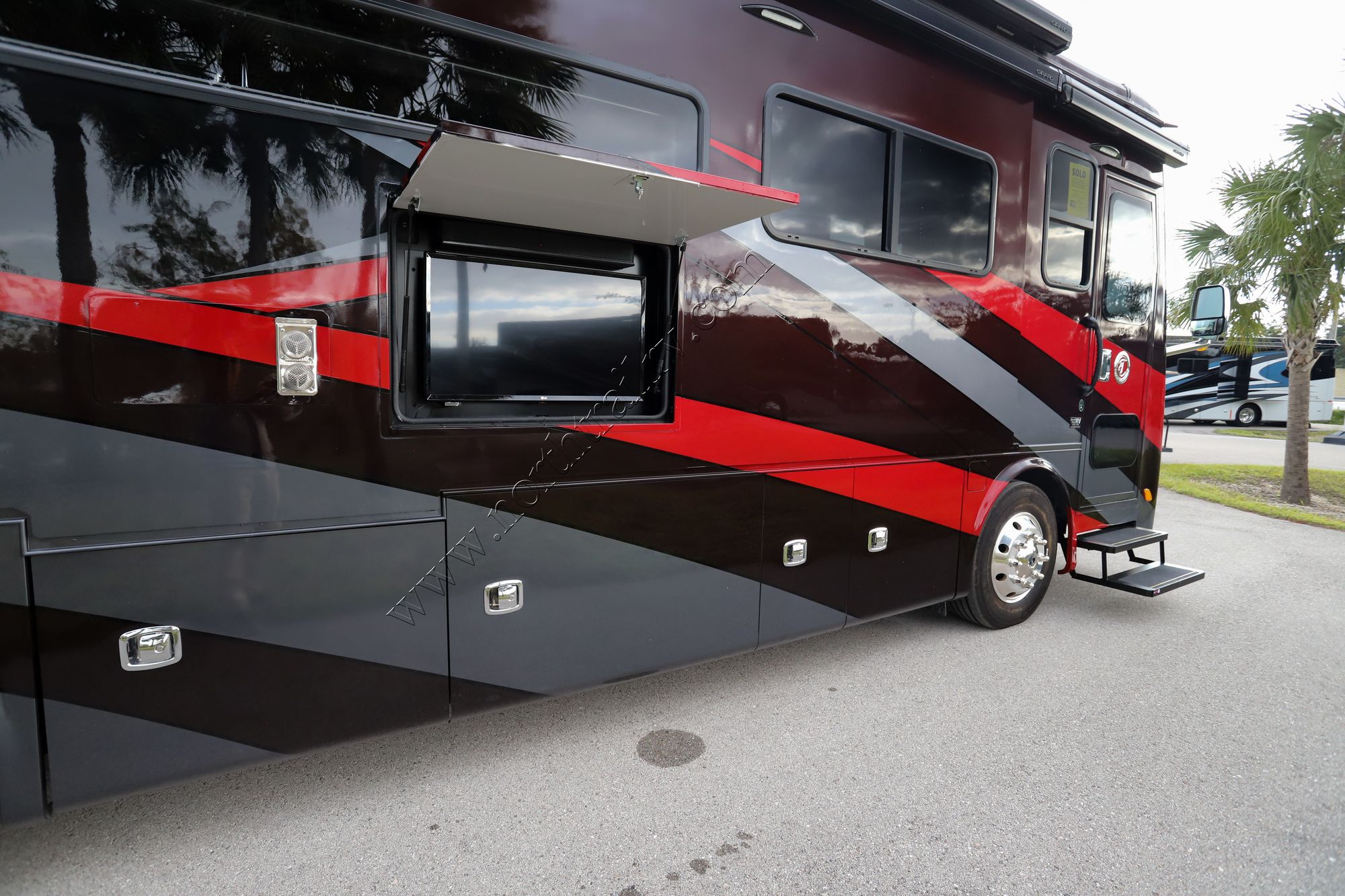 Used 2021 Tiffin Motor Homes Breeze 31BR Class A  For Sale