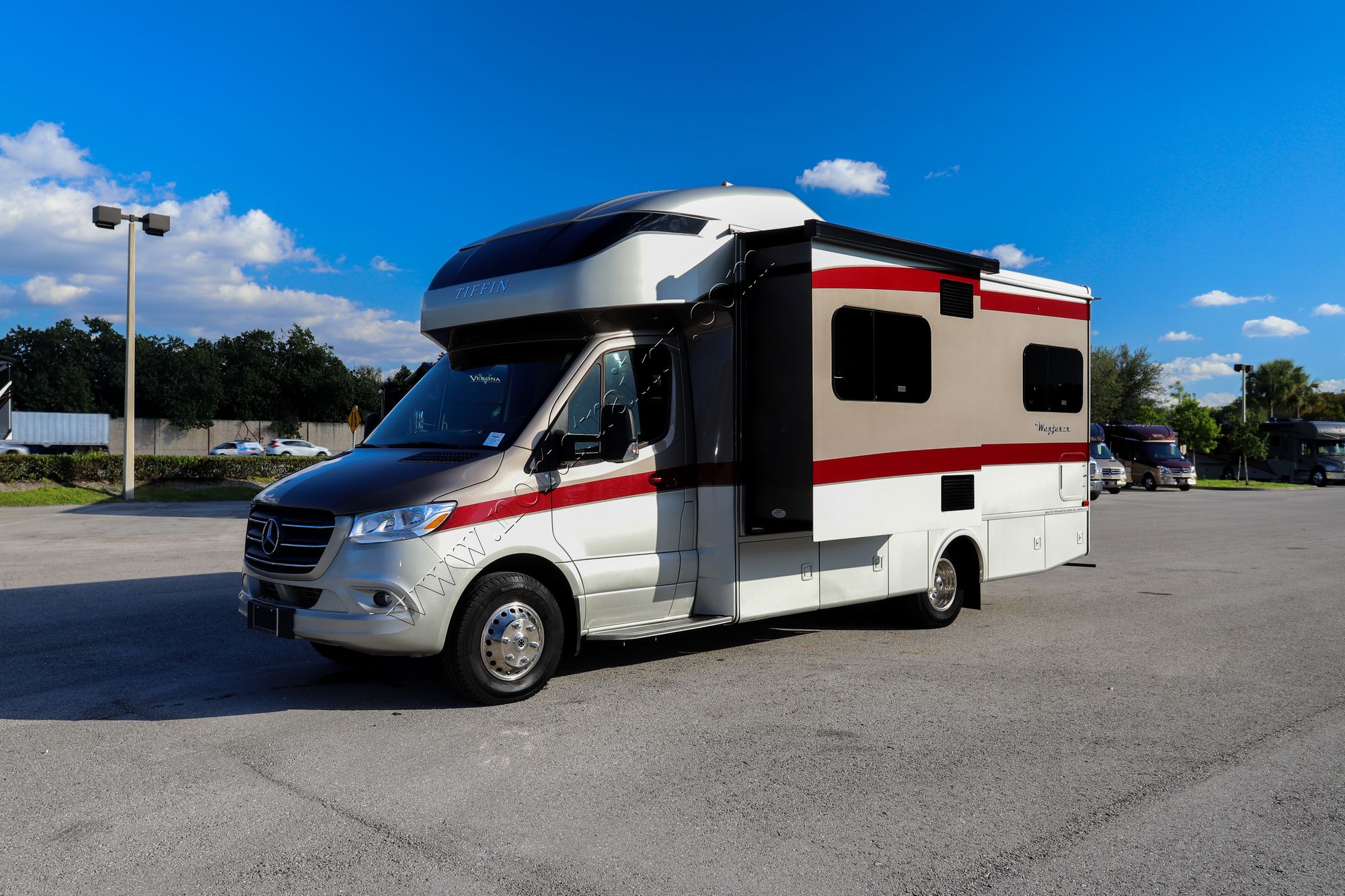 Used 2020 Tiffin Motor Homes Wayfarer 24TW Class C  For Sale