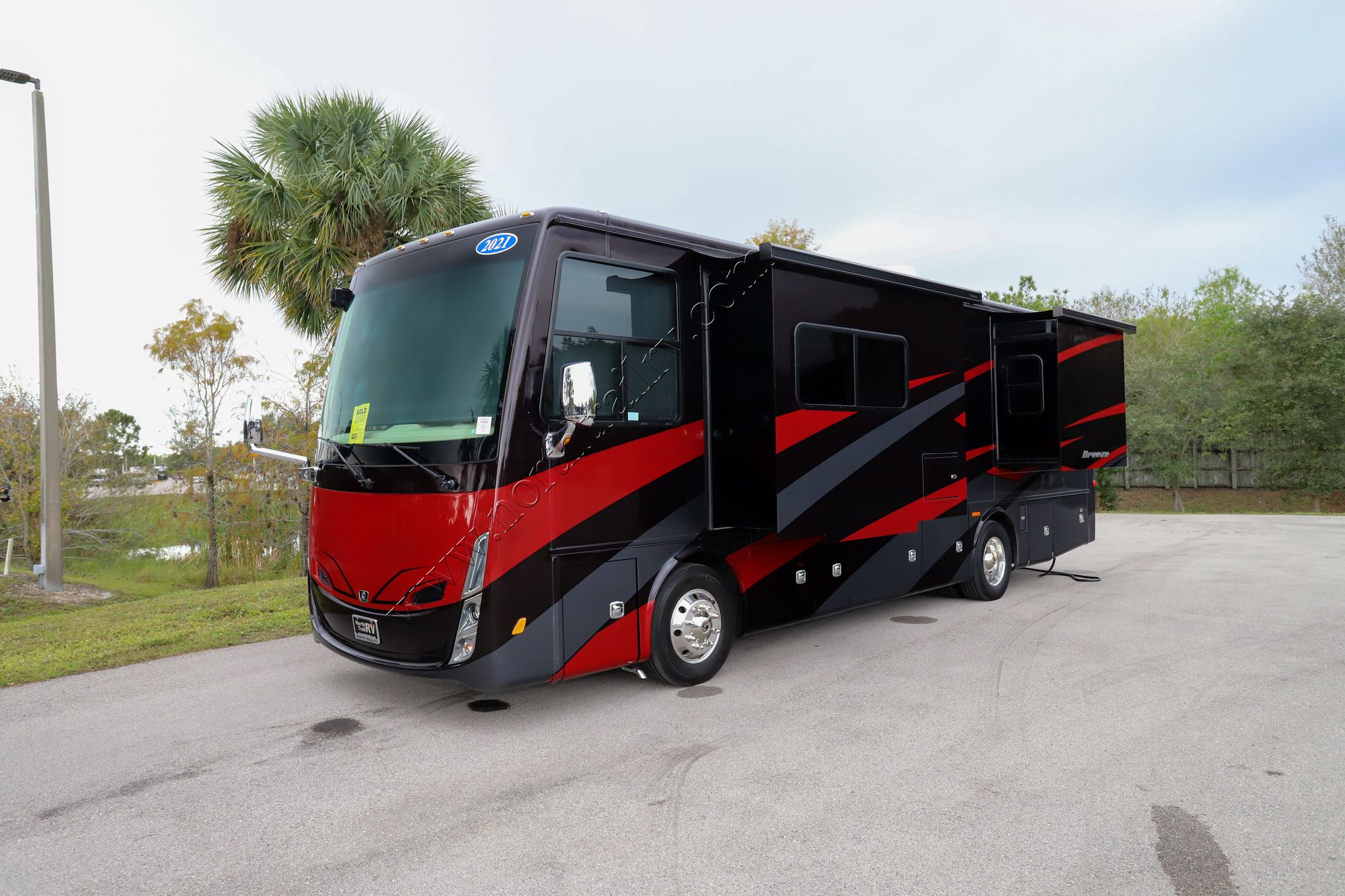 Used 2021 Tiffin Motor Homes Breeze 31BR Class A  For Sale