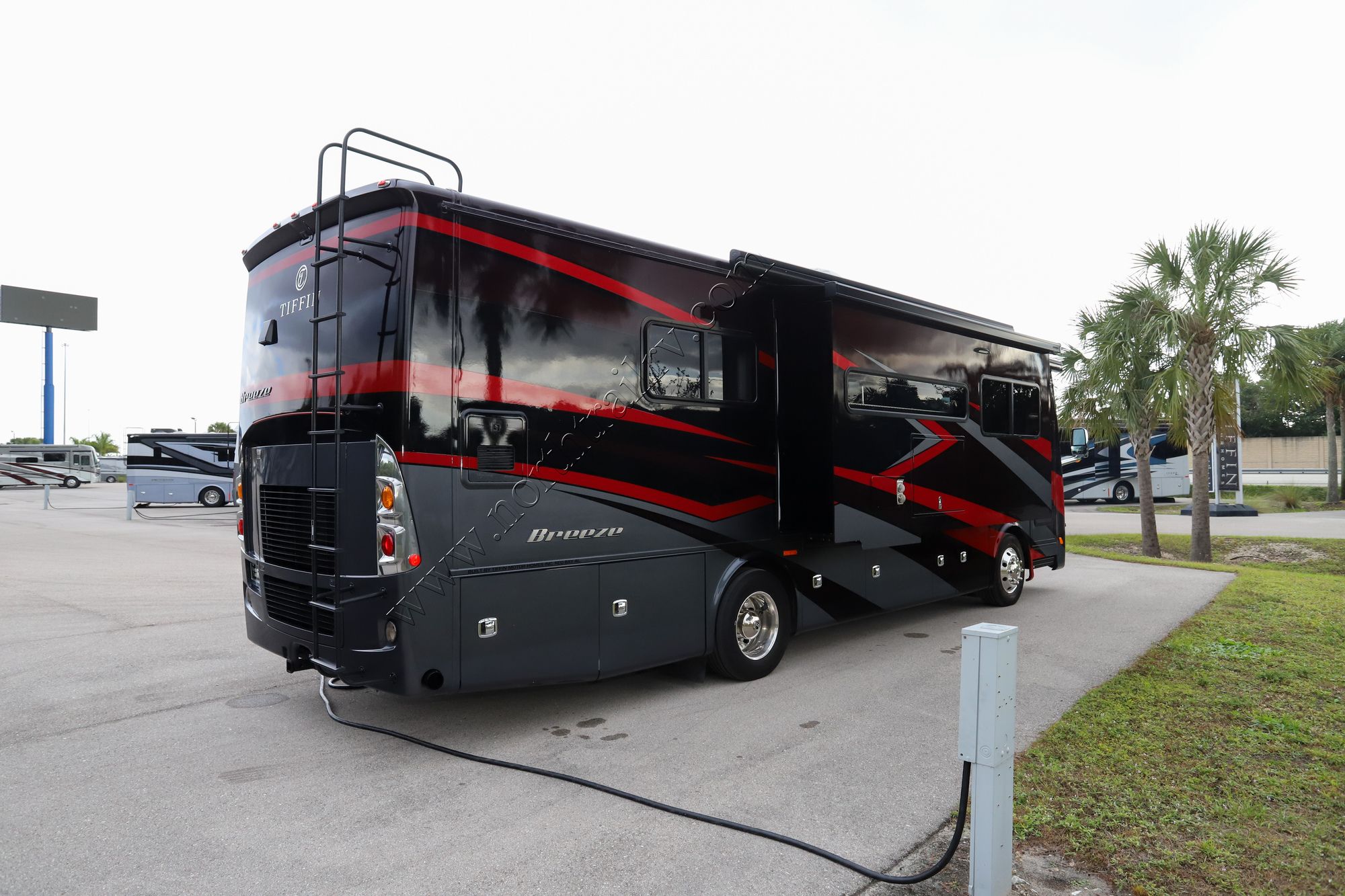 Used 2021 Tiffin Motor Homes Breeze 31BR Class A  For Sale