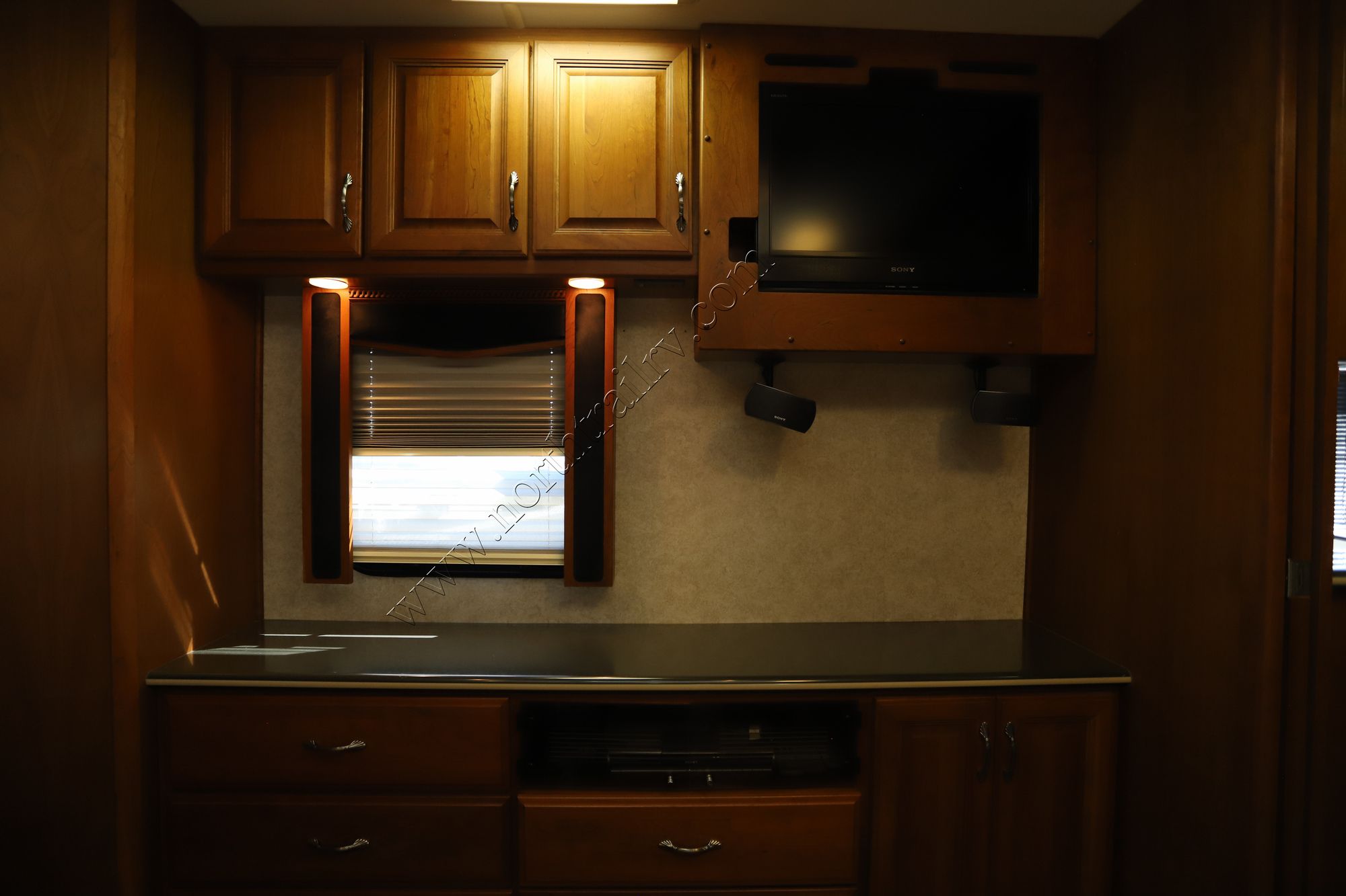 Used 2008 American Tradition 40Z Class A  For Sale