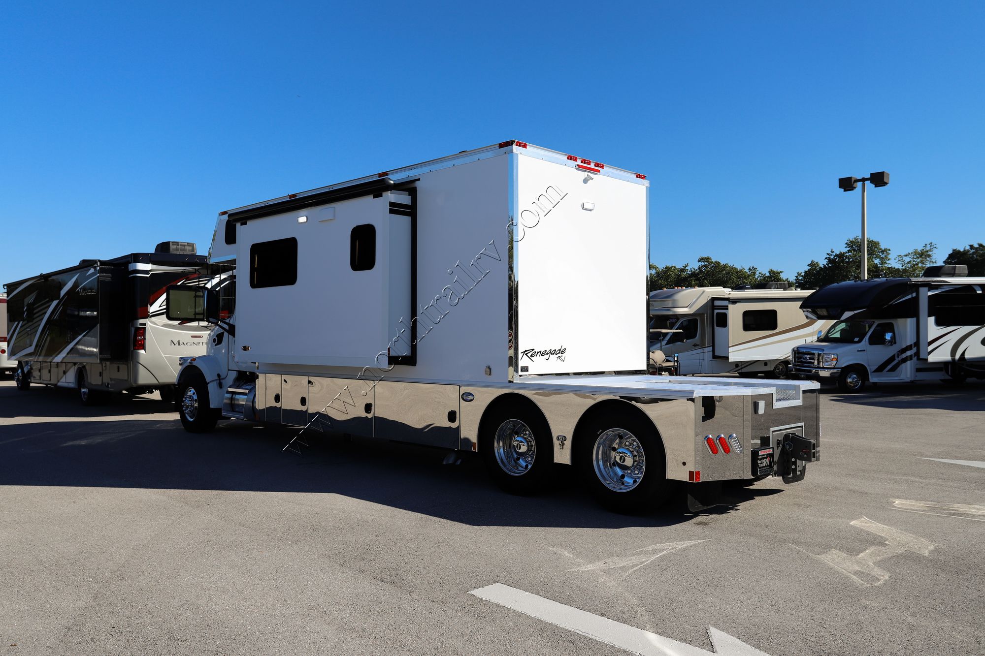 Used 2022 Renegade Rv Classic CS170 Super C  For Sale