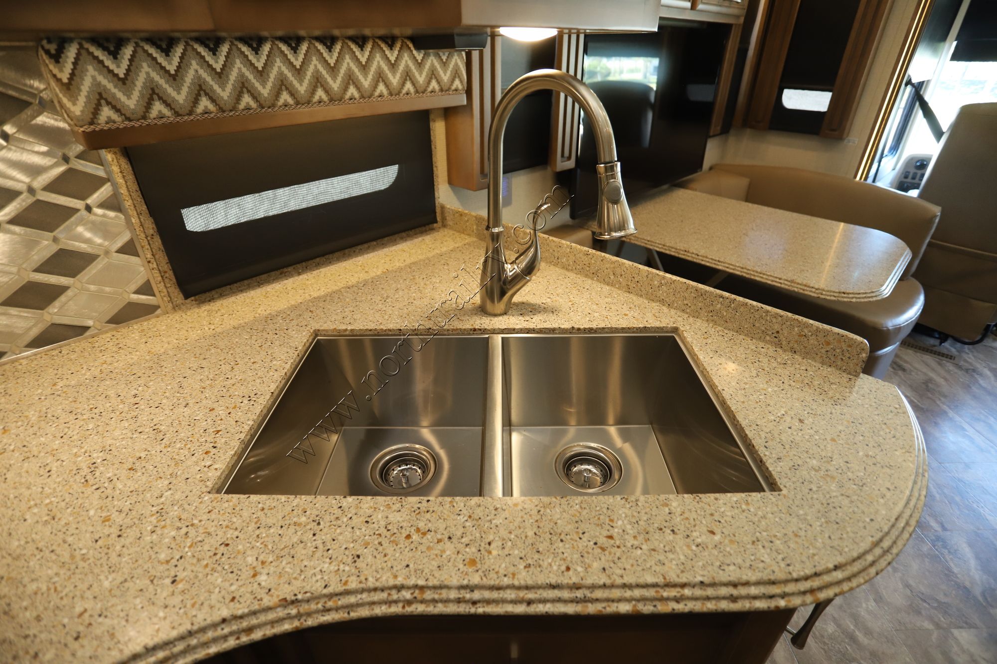 Used 2019 Newmar Canyon Star 3723 Class A  For Sale