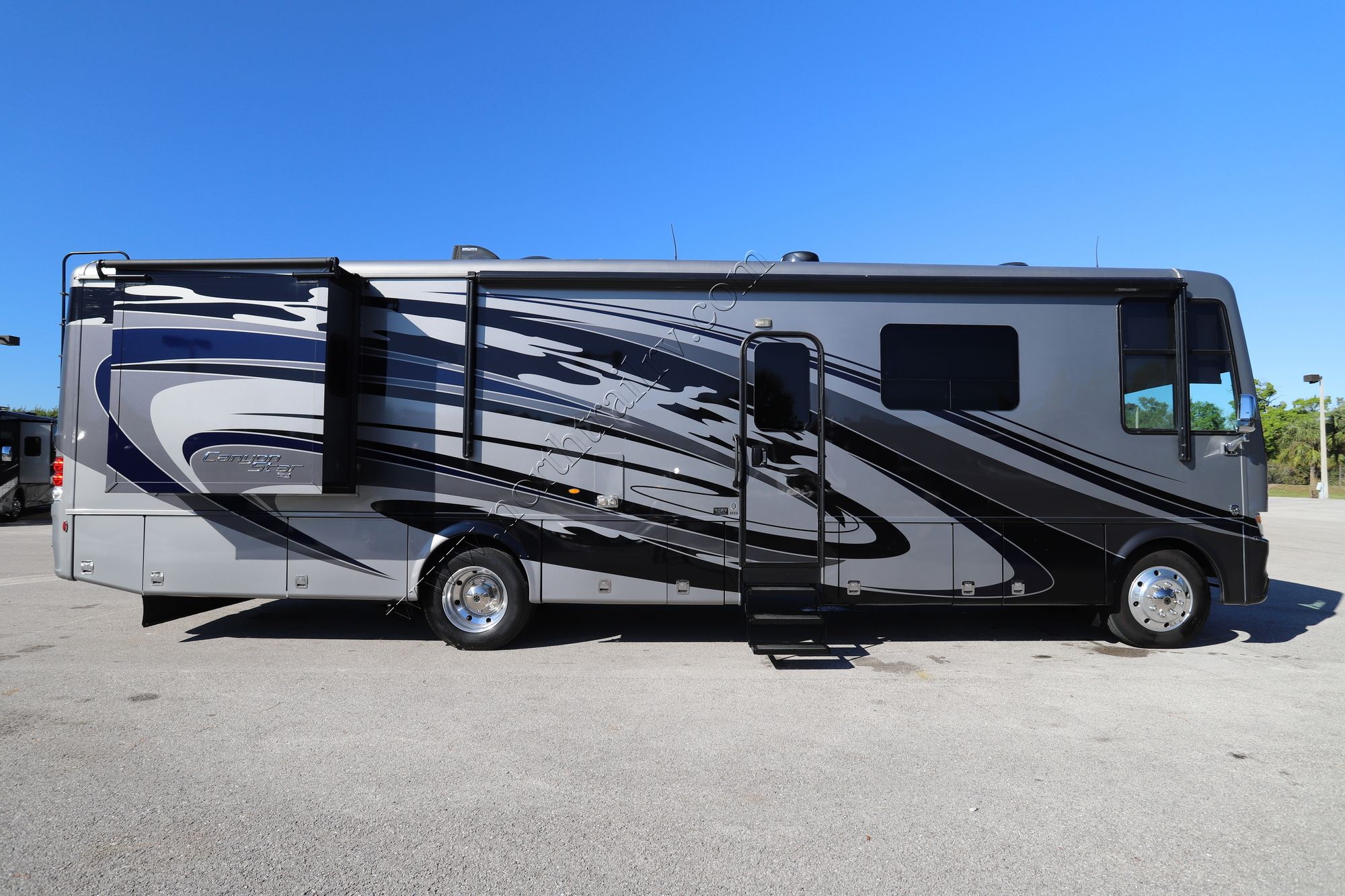 Used 2019 Newmar Canyon Star 3723 Class A  For Sale