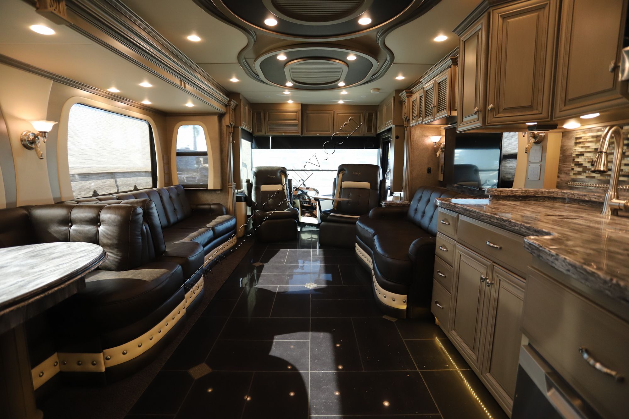 Used 2014 Newmar Essex 4553 Class A  For Sale