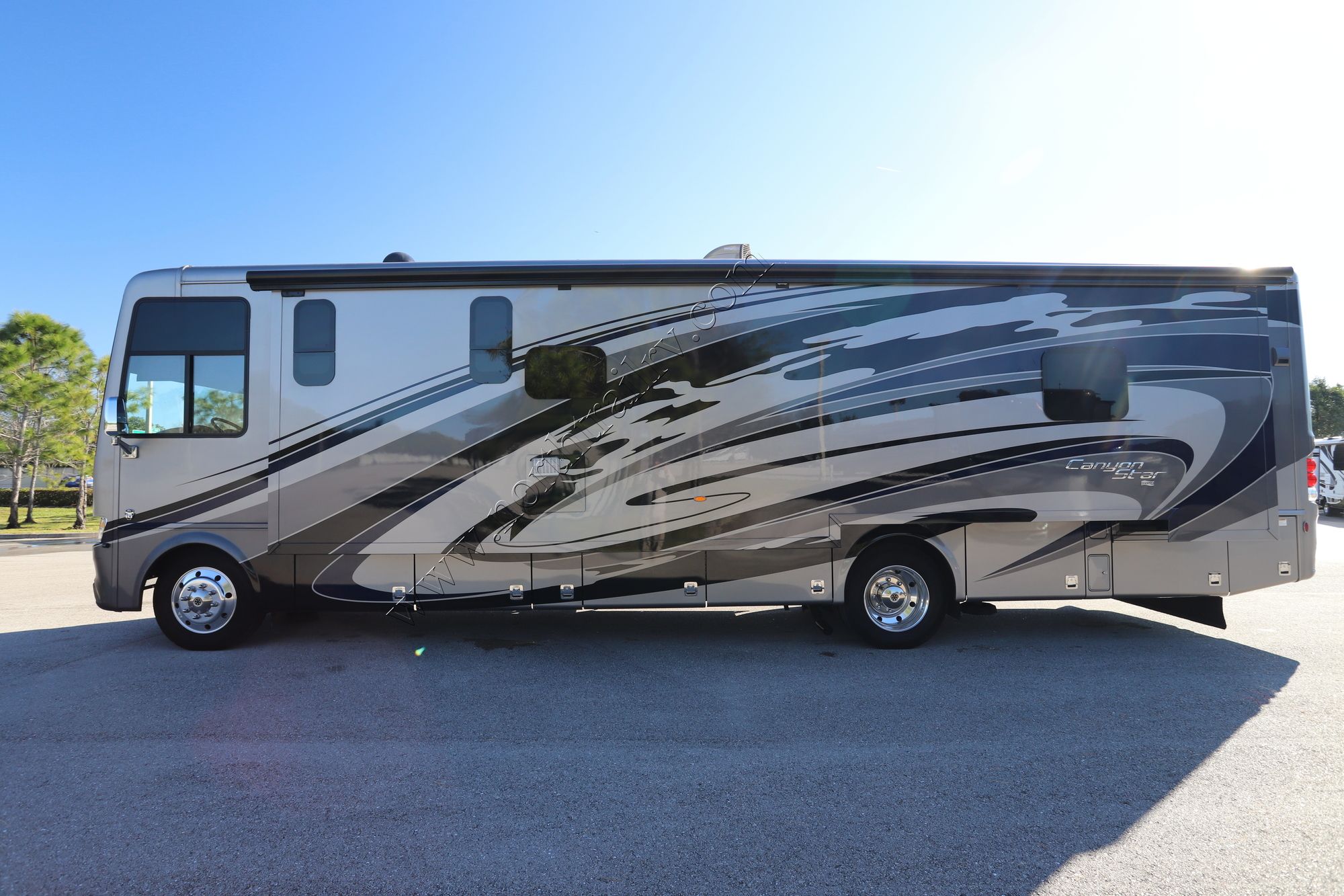 Used 2019 Newmar Canyon Star 3723 Class A  For Sale