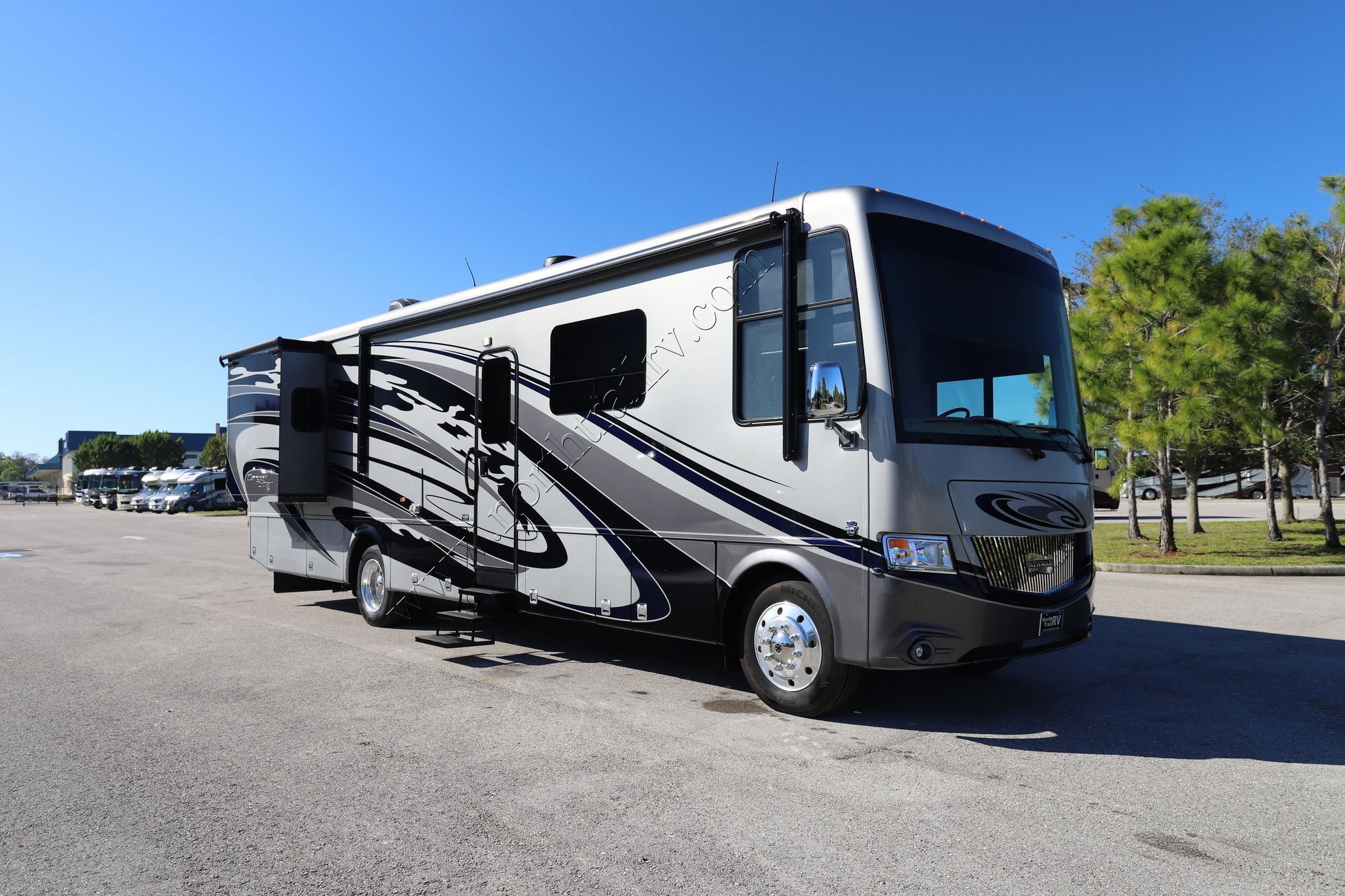 Used 2019 Newmar Canyon Star 3723 Class A  For Sale