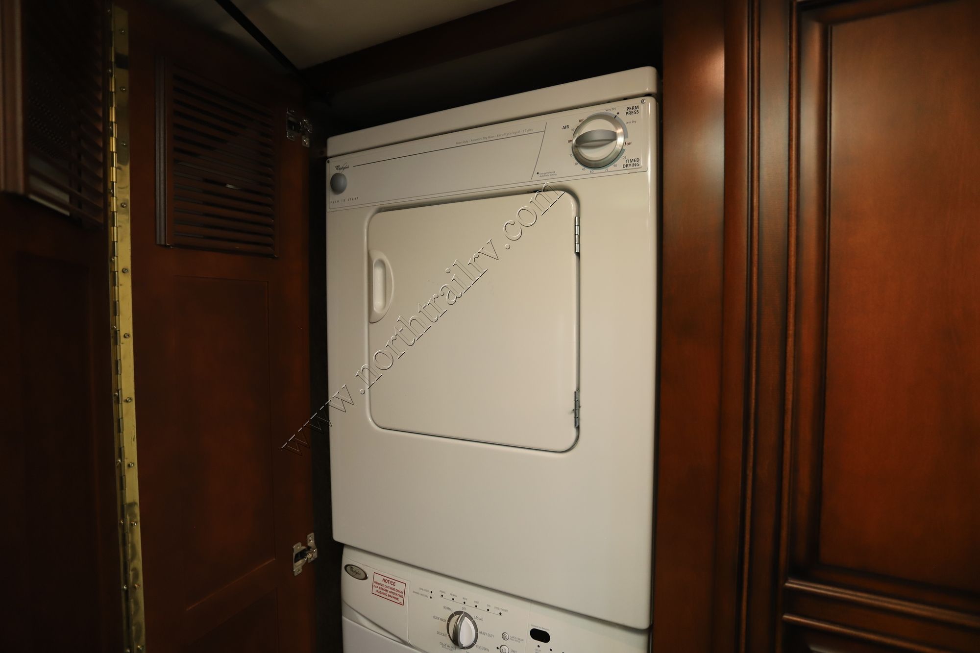 Used 2013 Newmar Dutch Star 4344 Class A  For Sale