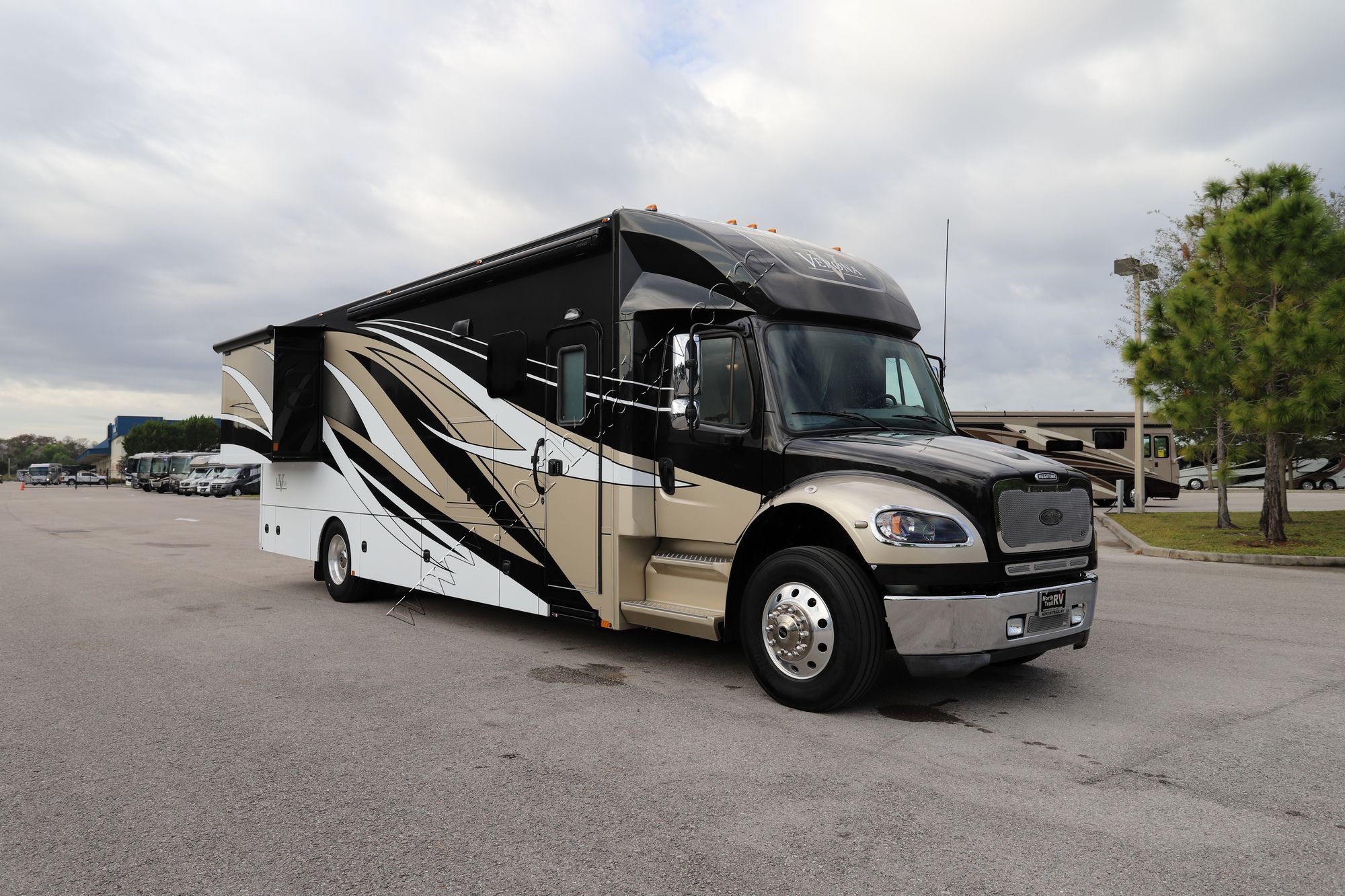 Used 2020 Renegade Rv Verona 36VSB Super C  For Sale