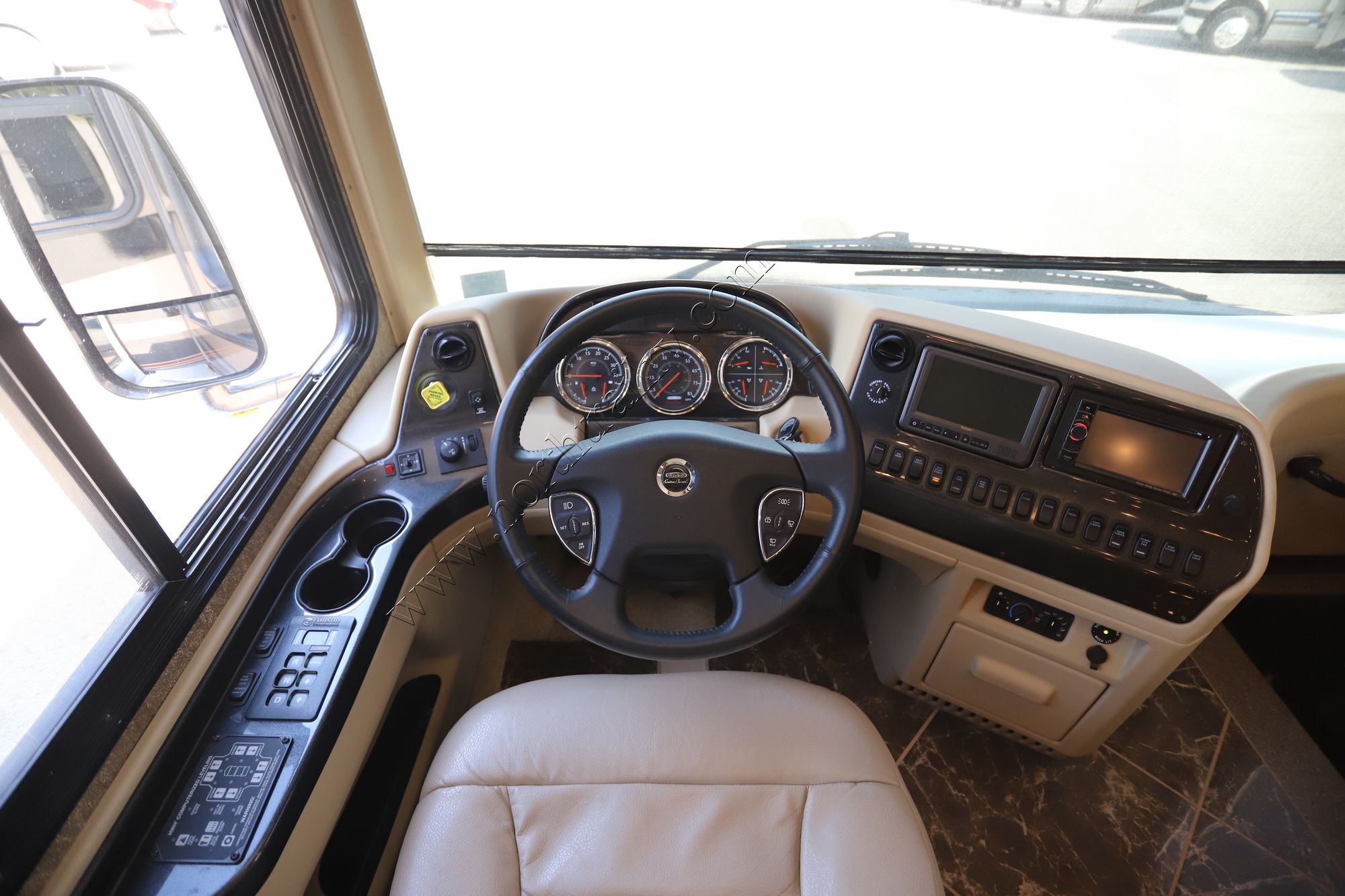 Used 2013 Newmar Dutch Star 4344 Class A  For Sale