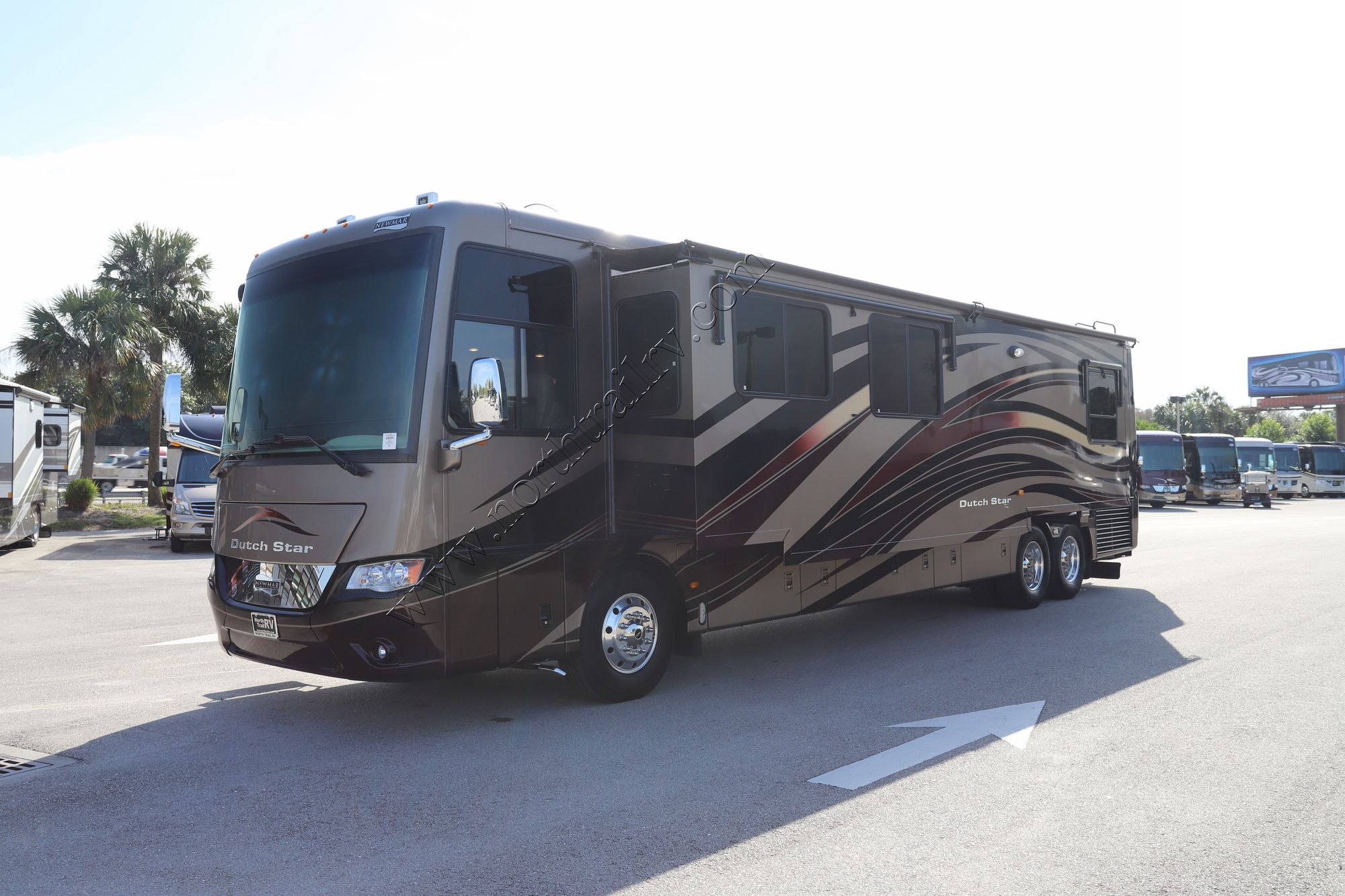 Used 2013 Newmar Dutch Star 4344 Class A  For Sale