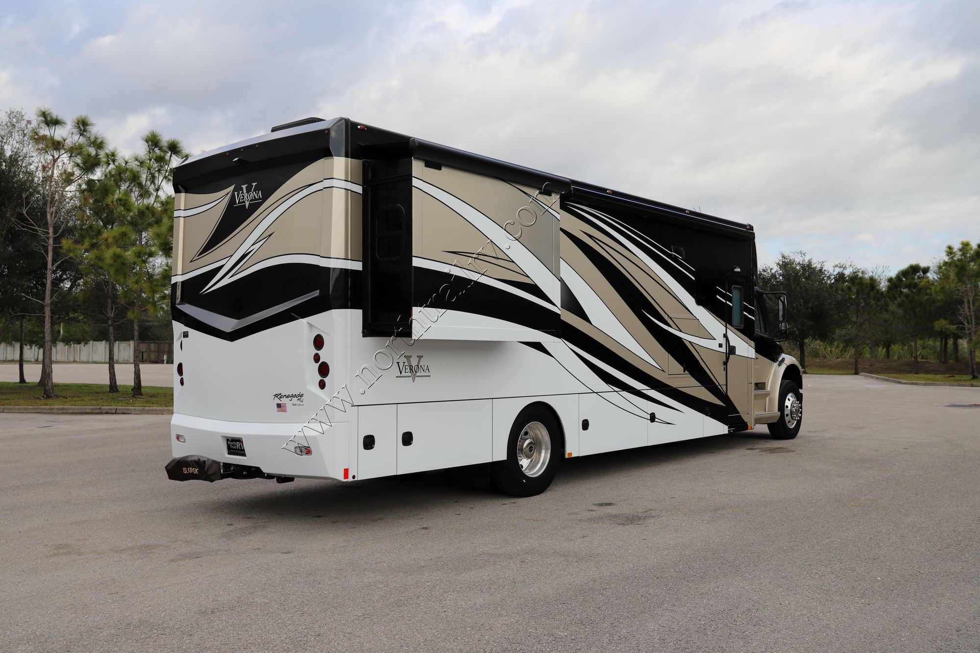 Used 2020 Renegade Rv Verona 36VSB Super C  For Sale