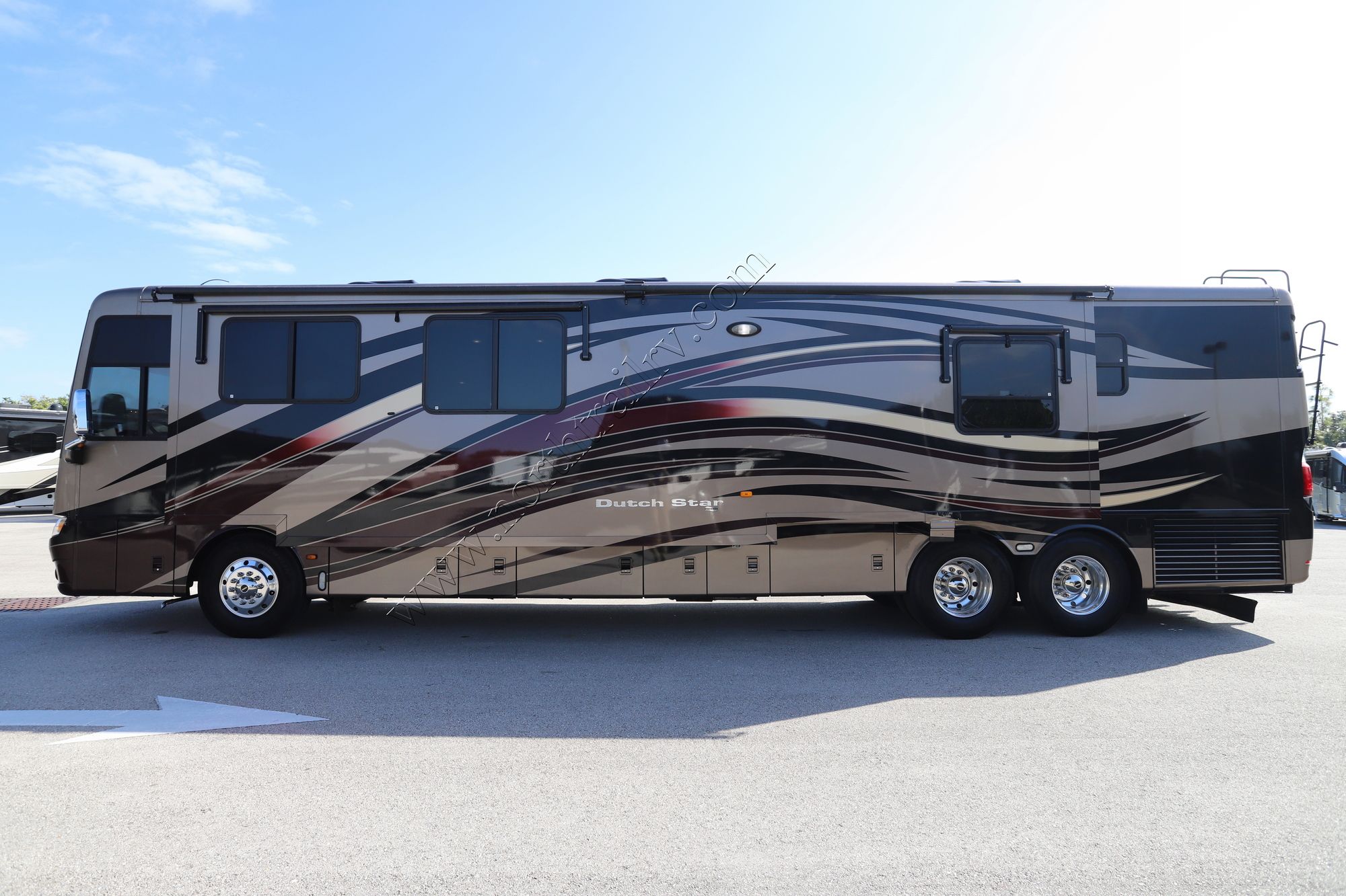 Used 2013 Newmar Dutch Star 4344 Class A  For Sale