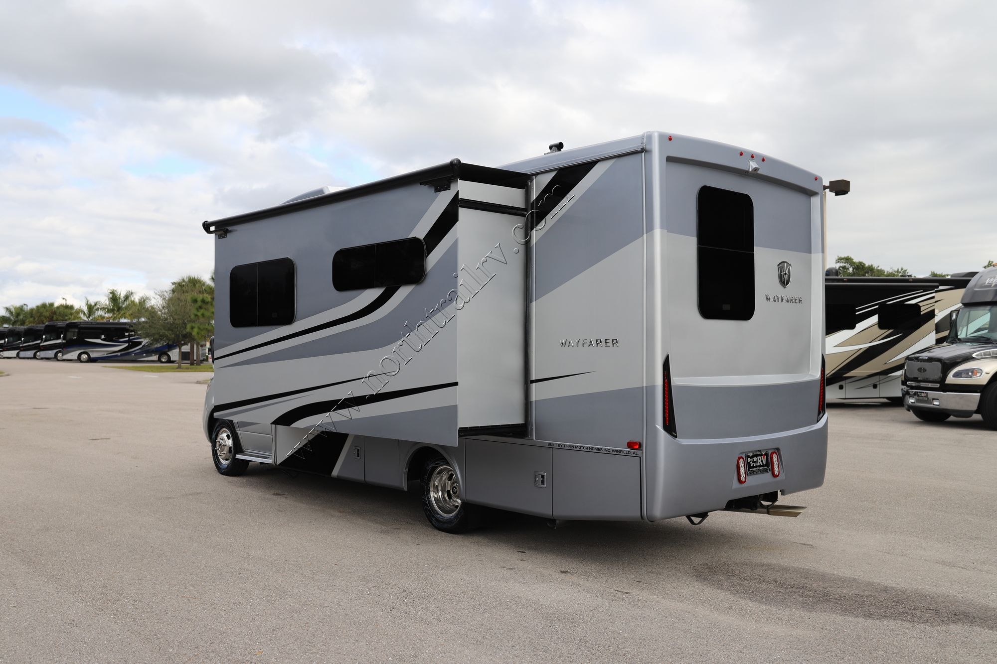 Used 2021 Tiffin Motor Homes Wayfarer 25RW Class C  For Sale