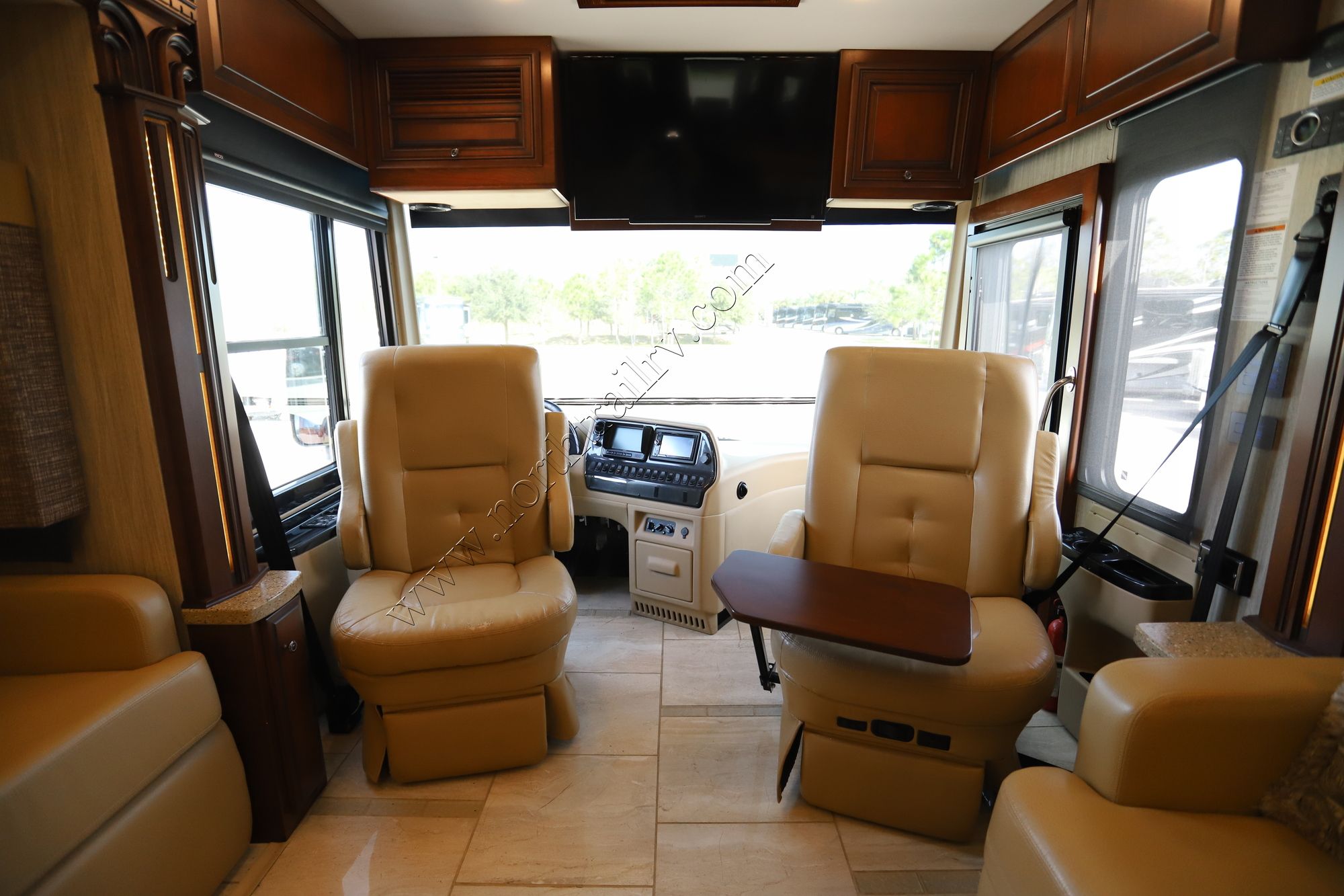 Used 2017 Newmar Dutch Star 4369 Class A  For Sale