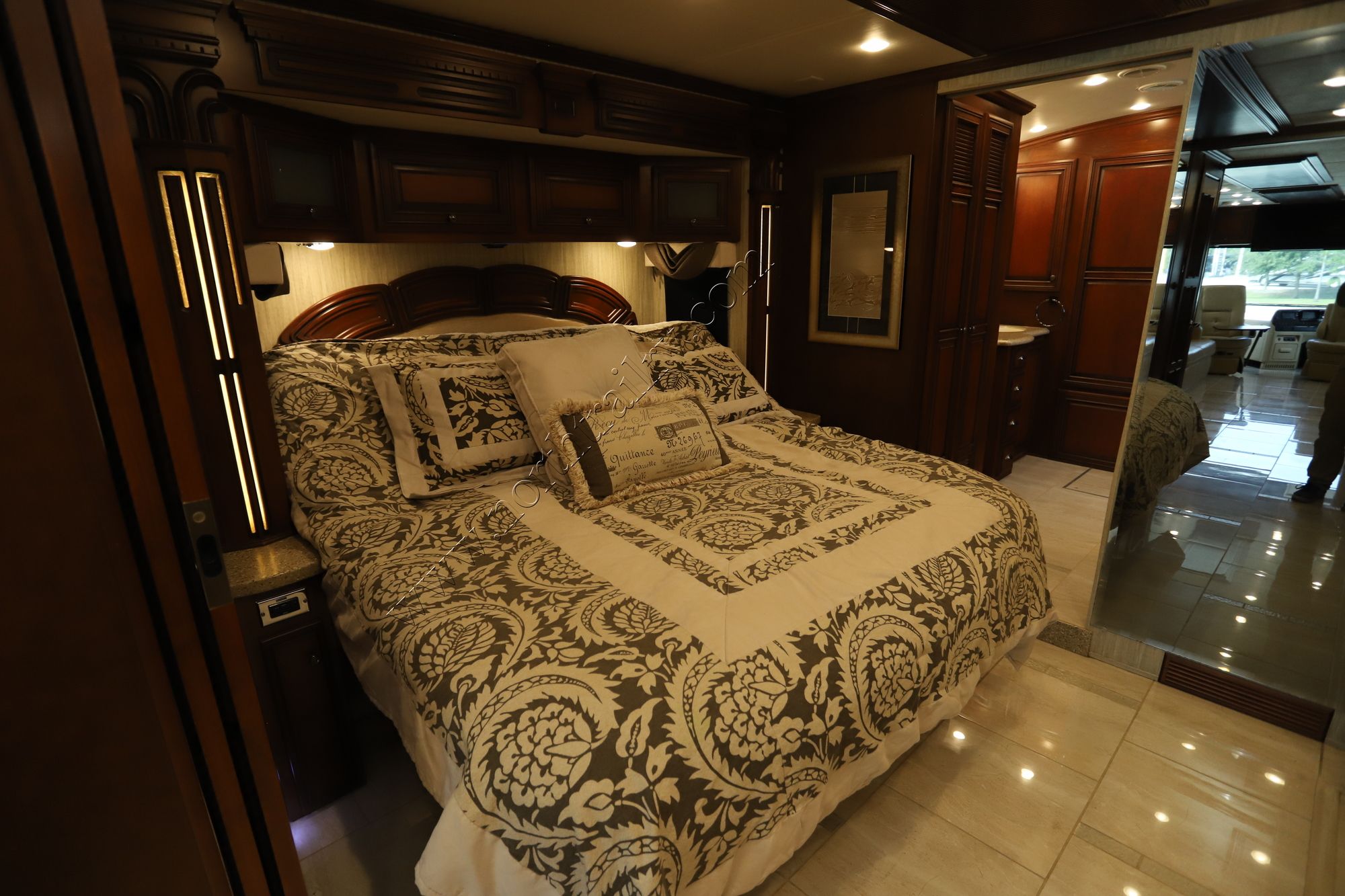 Used 2017 Newmar Dutch Star 4369 Class A  For Sale