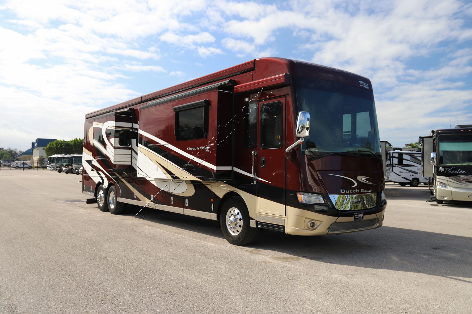 Used 2017 Newmar Dutch Star 4369 Class A  For Sale