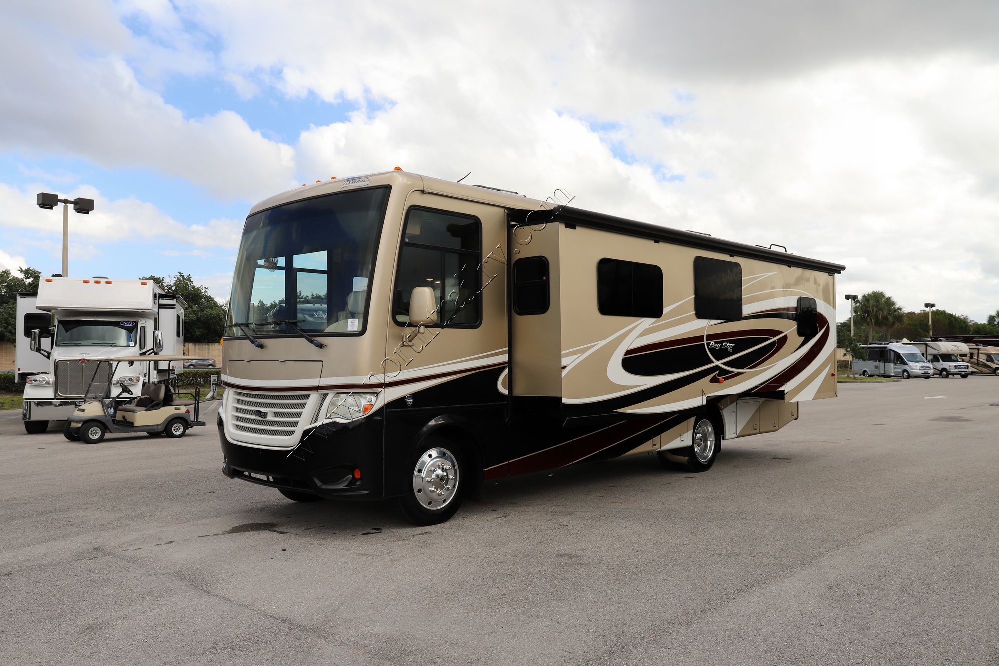 Used 2017 Newmar Bay Star 3124 Class A  For Sale