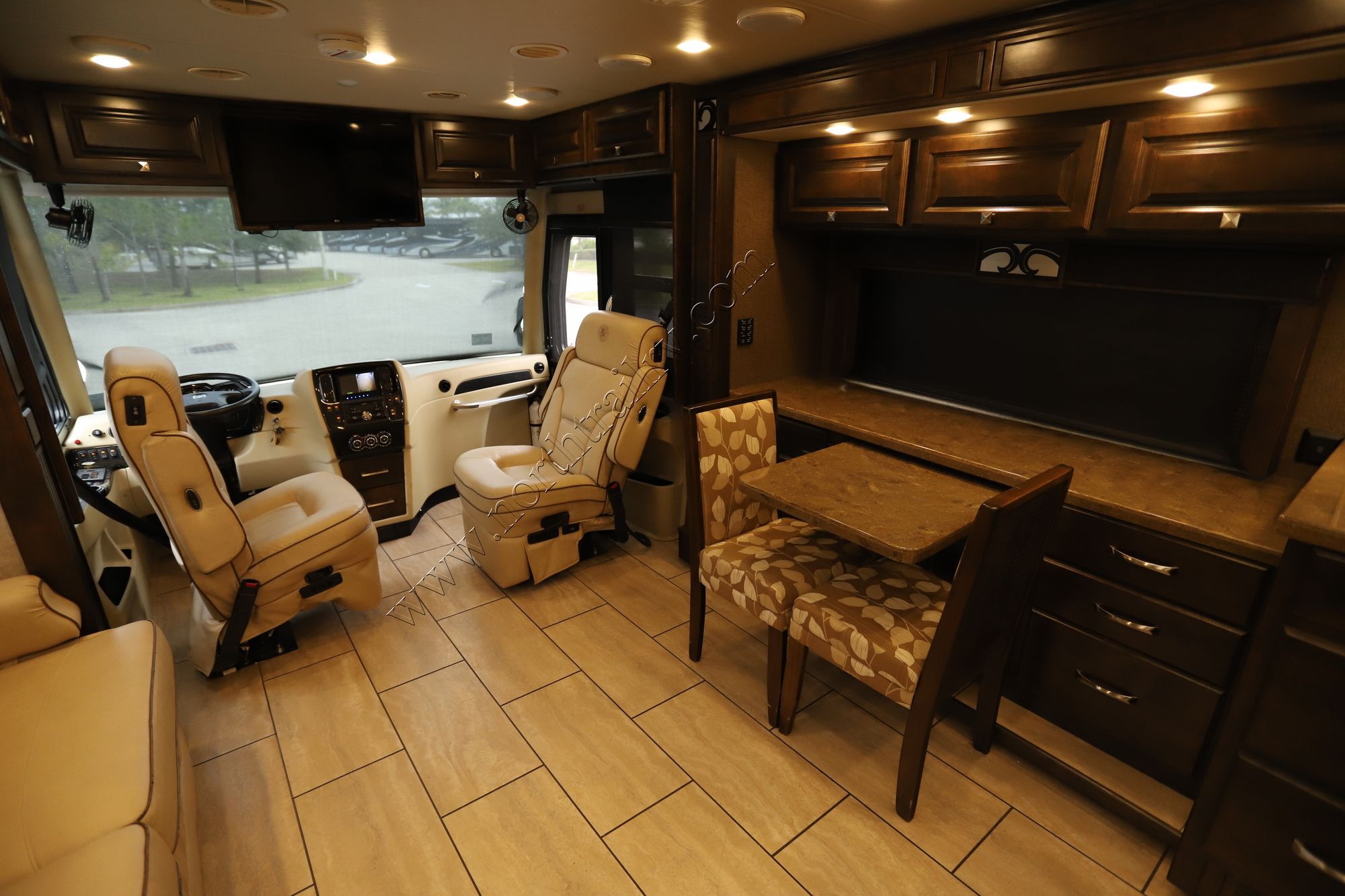 Used 2017 Tiffin Motor Homes Breeze 31BR Class A  For Sale