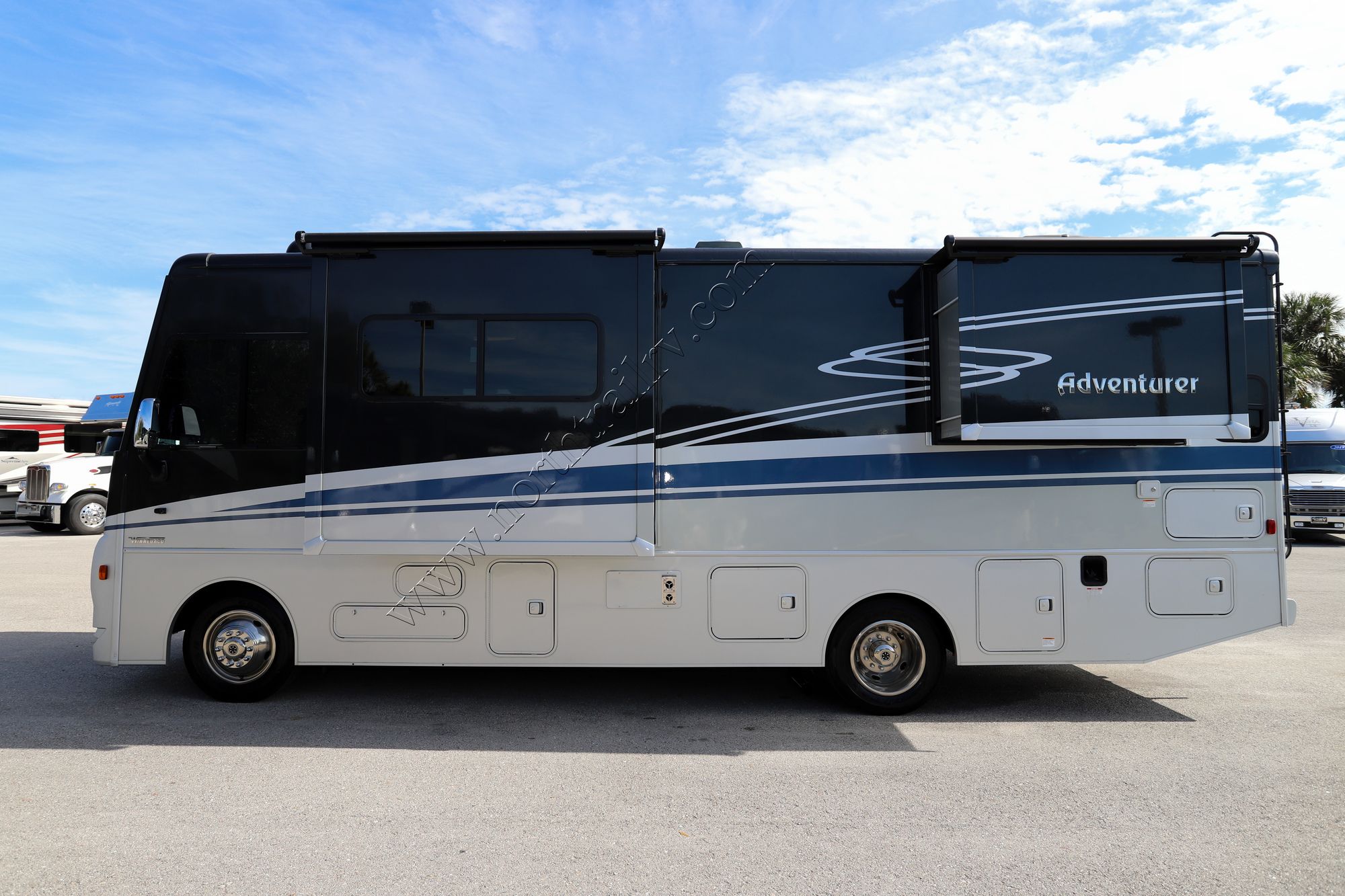 Used 2021 Winnebago Adventurer 27N Class A  For Sale