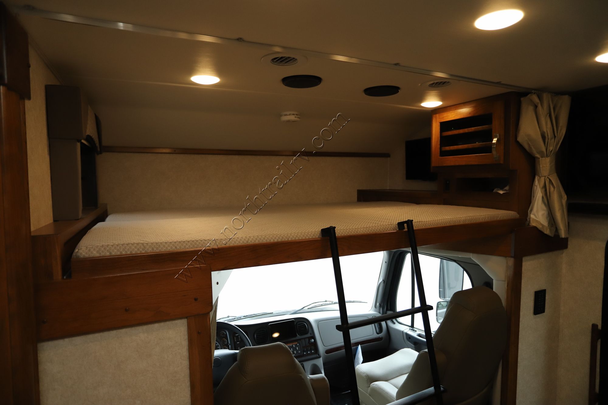 New 2022 Renegade Rv Valencia 38BB Super C  For Sale