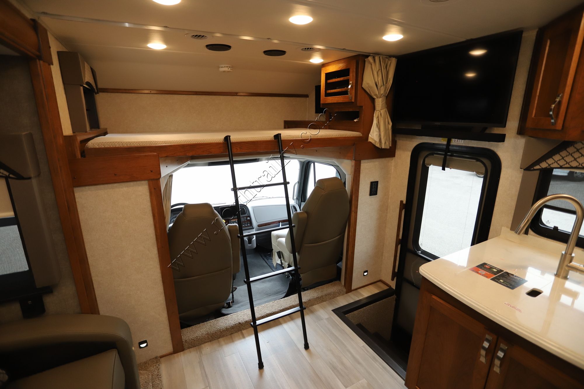 New 2022 Renegade Rv Valencia 38BB Super C  For Sale