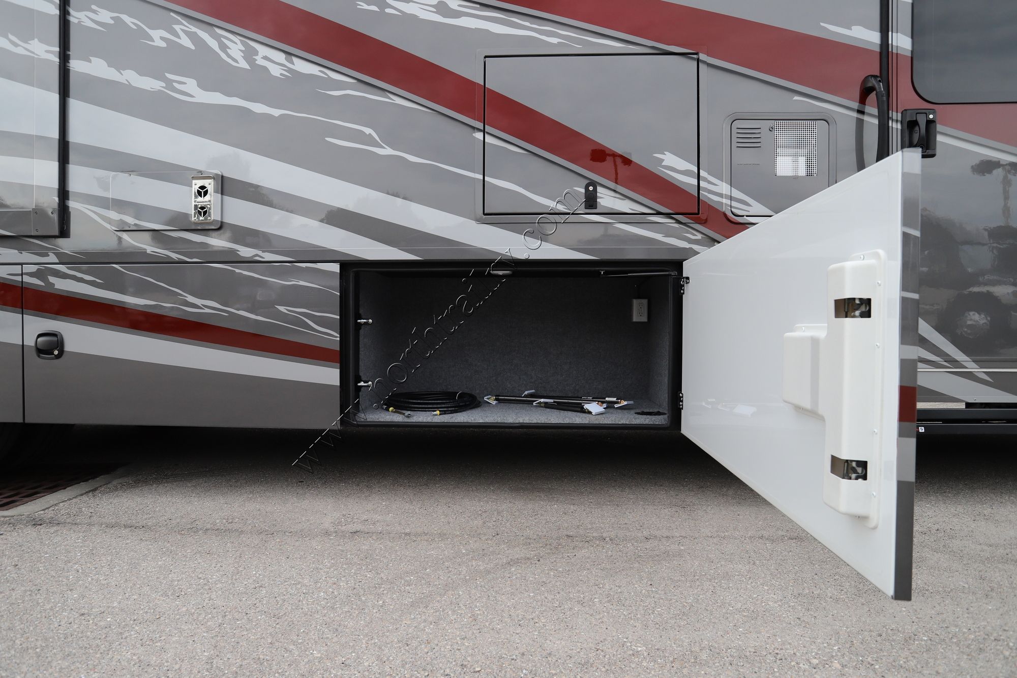 New 2022 Renegade Rv Valencia 38BB Super C  For Sale