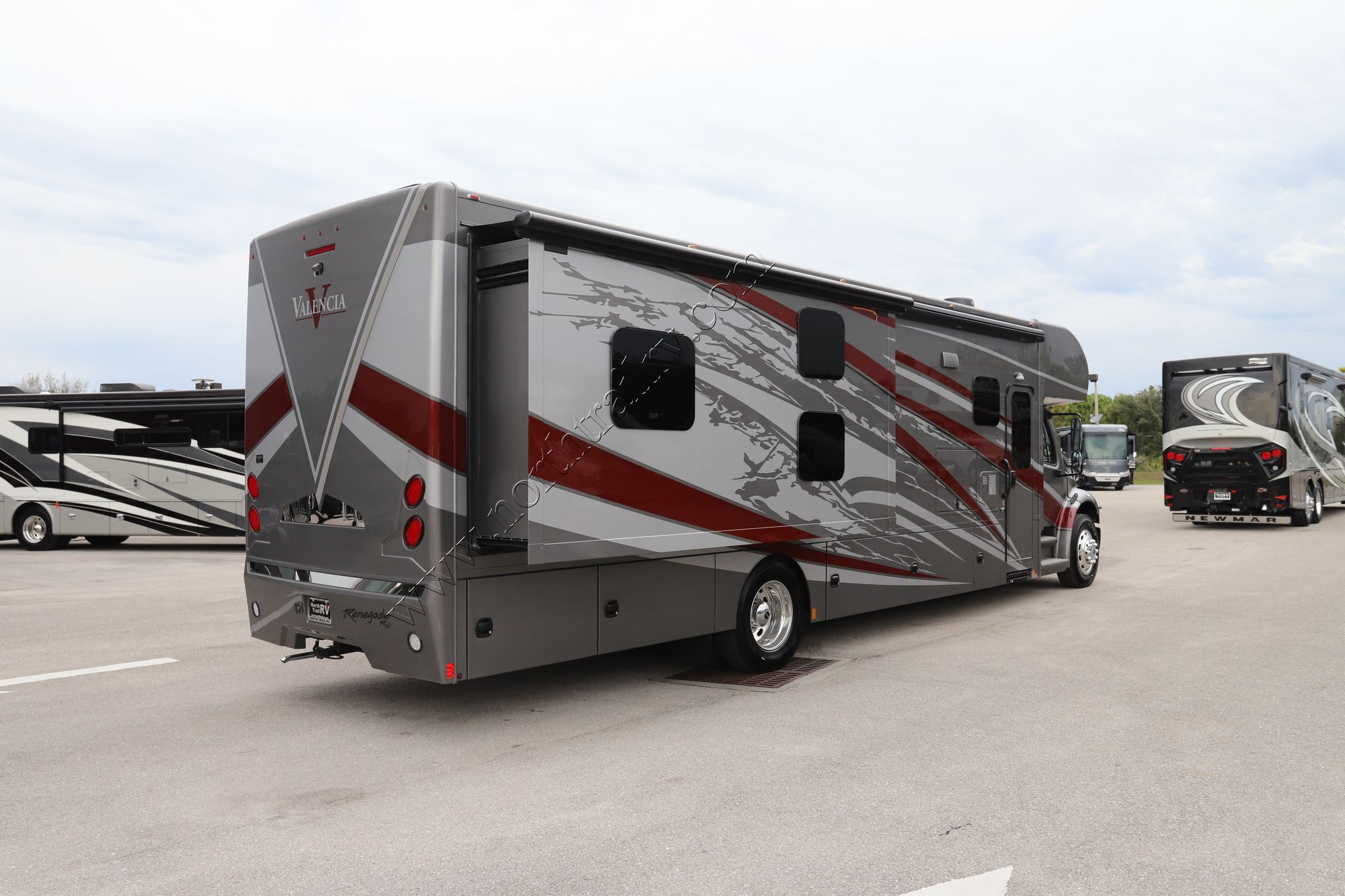 New 2022 Renegade Rv Valencia 38BB Super C  For Sale