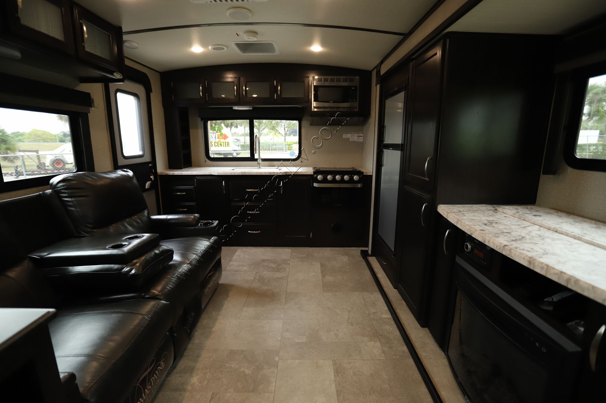 Used 2019 Grand Design Imagine 2250RK Travel Trailer  For Sale