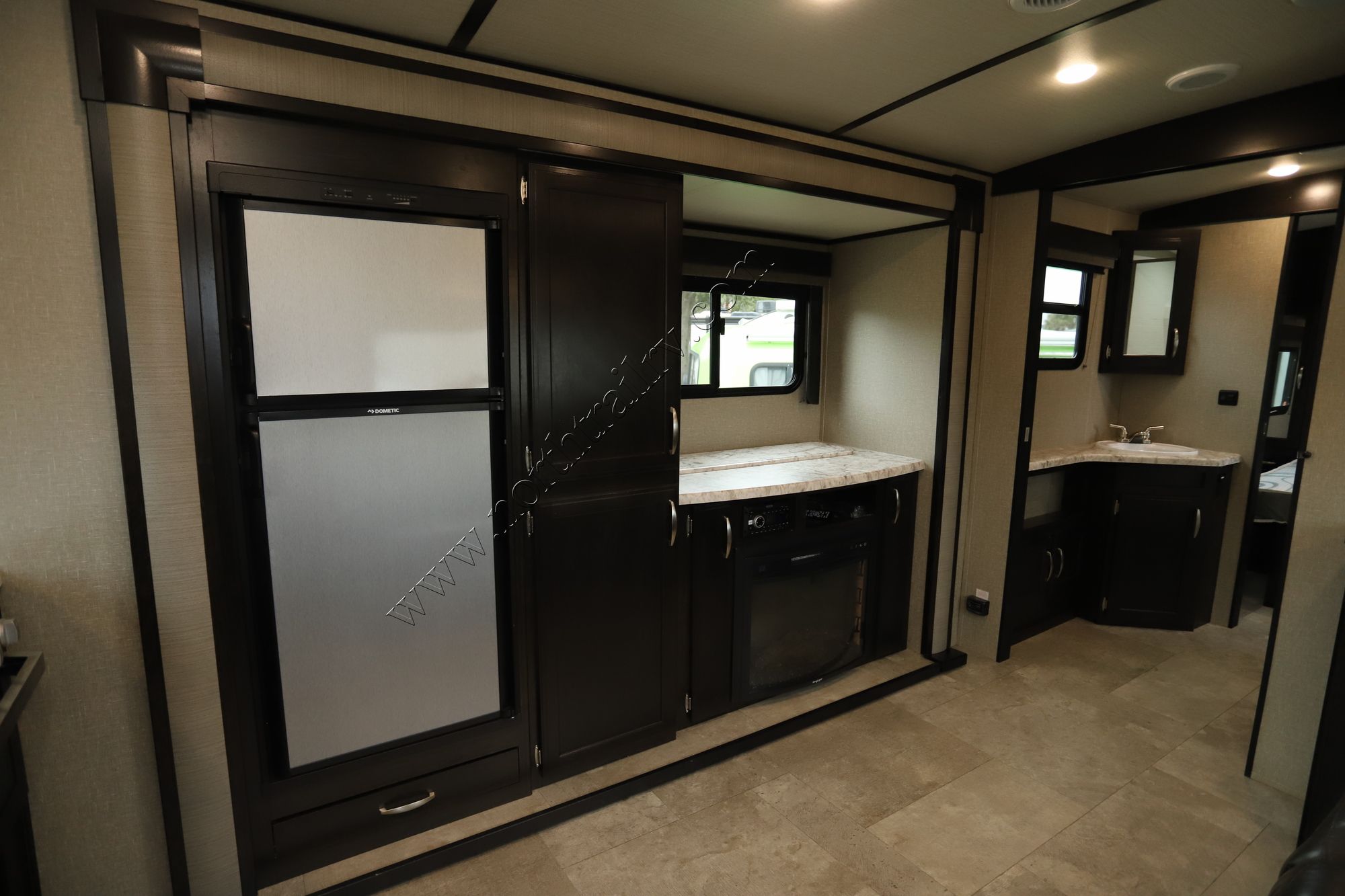 Used 2019 Grand Design Imagine 2250RK Travel Trailer  For Sale