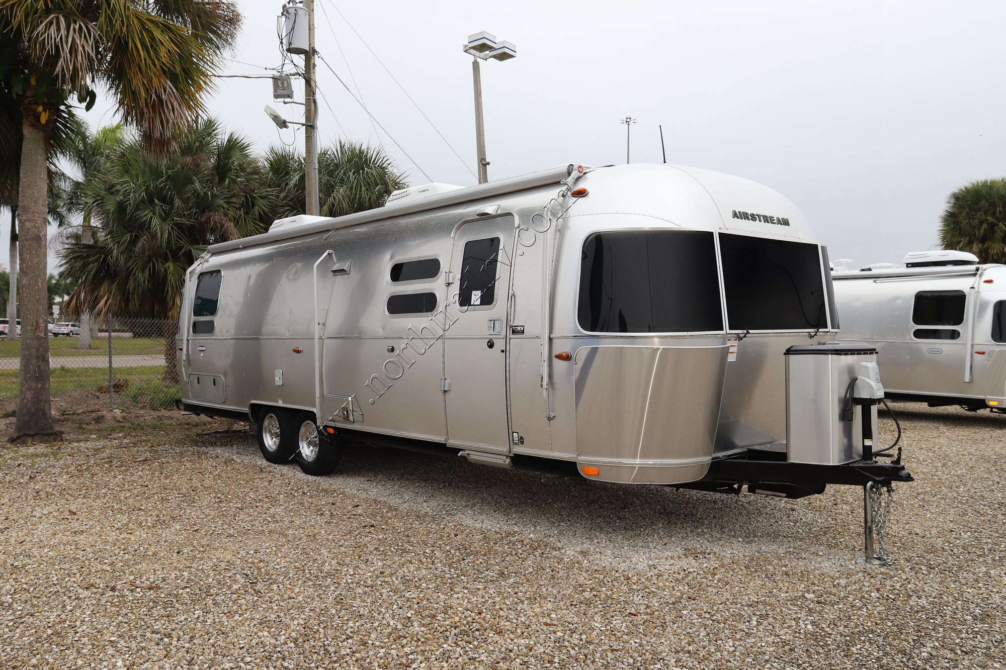 Used 2018 Airstream Intl Serenity 30 TWINS Travel Trailer  For Sale