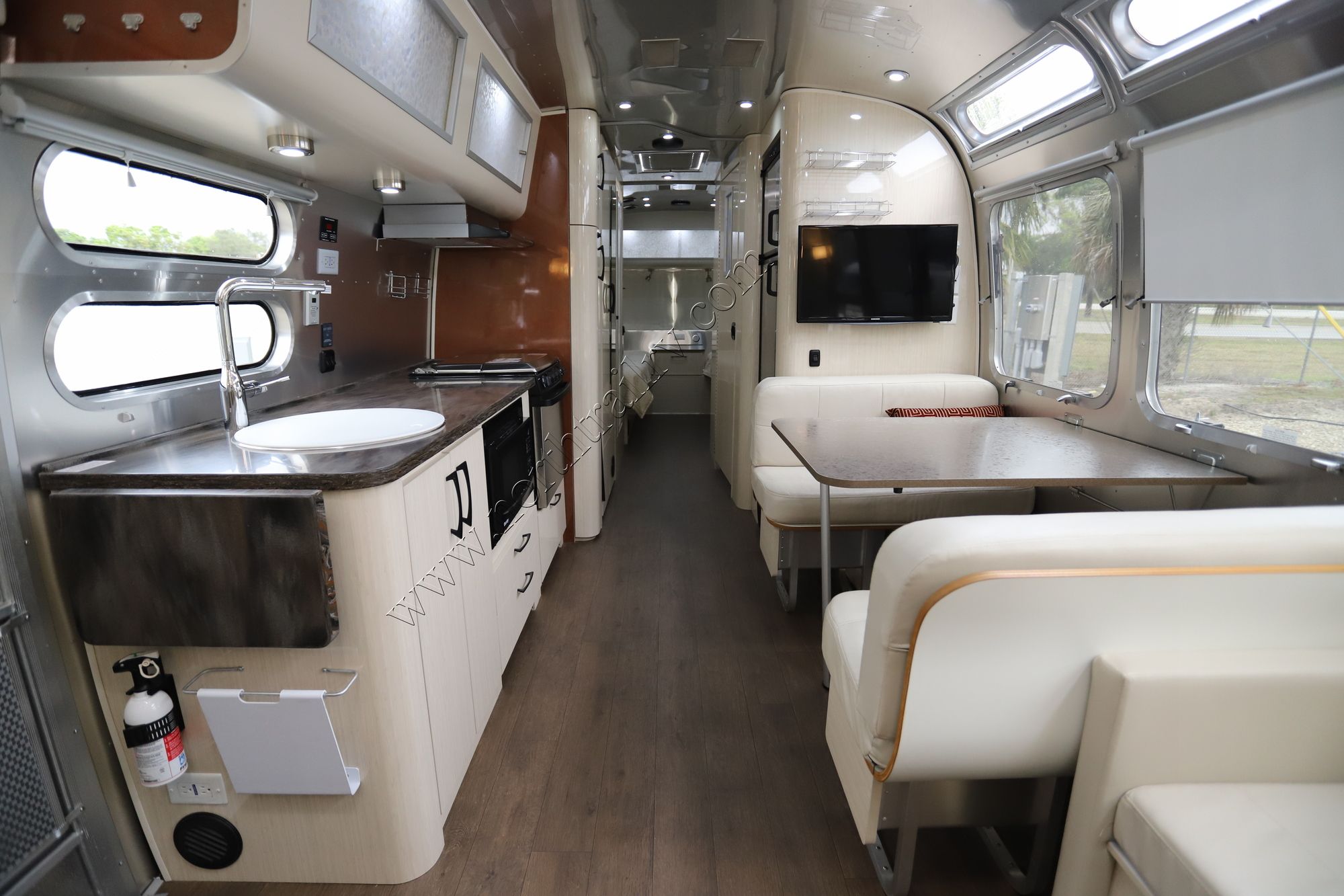 Used 2018 Airstream Intl Serenity 30 TWINS Travel Trailer  For Sale