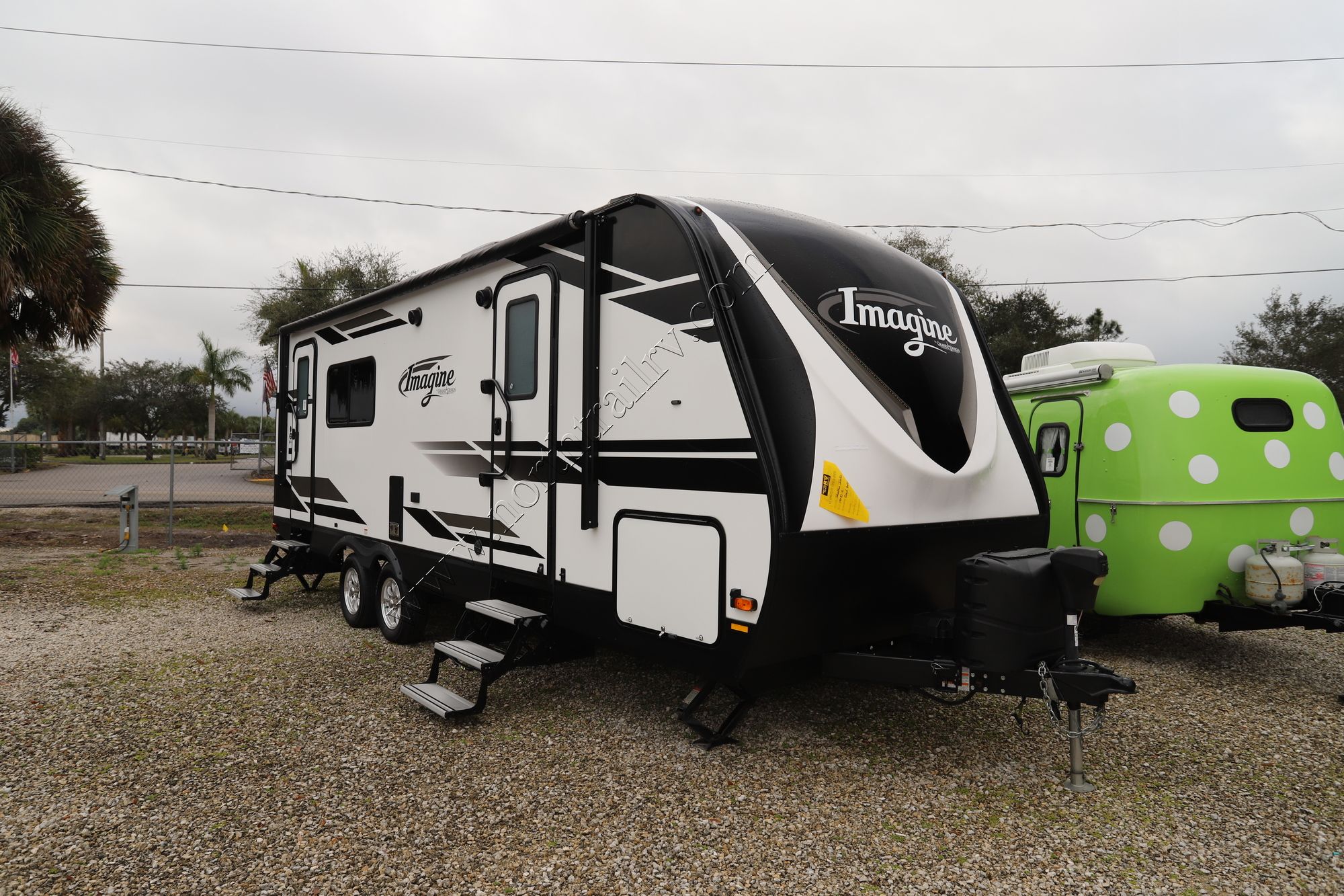 Used 2019 Grand Design Imagine 2250RK Travel Trailer  For Sale