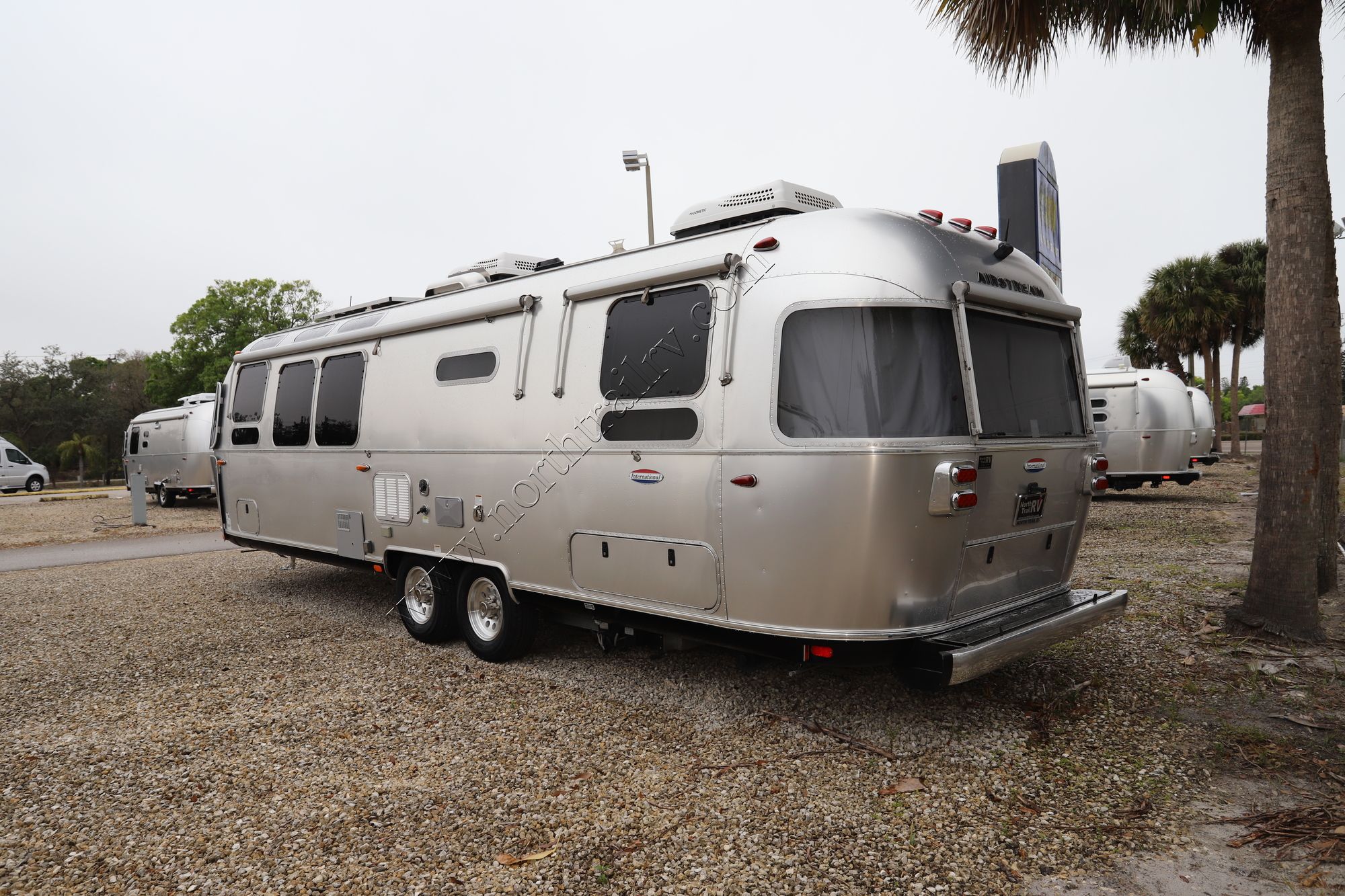 Used 2018 Airstream Intl Serenity 30 TWINS Travel Trailer  For Sale