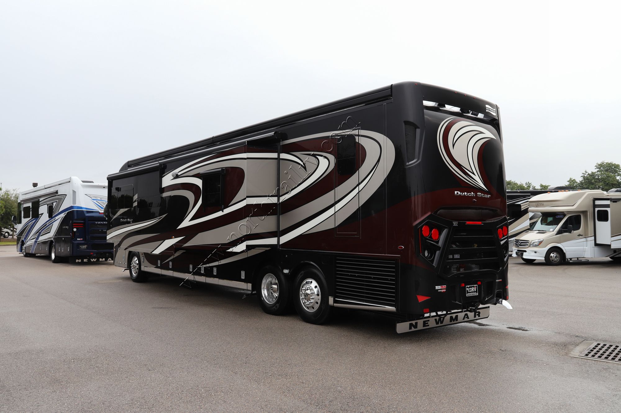 New 2022 Newmar Dutch Star 4369 Class A  For Sale