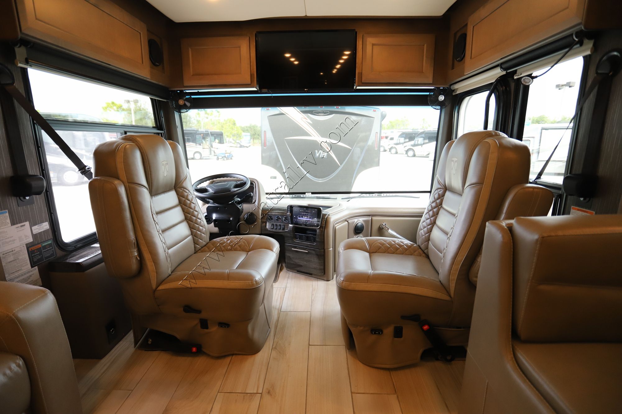 Used 2021 Thor Aria 4000 Class A  For Sale
