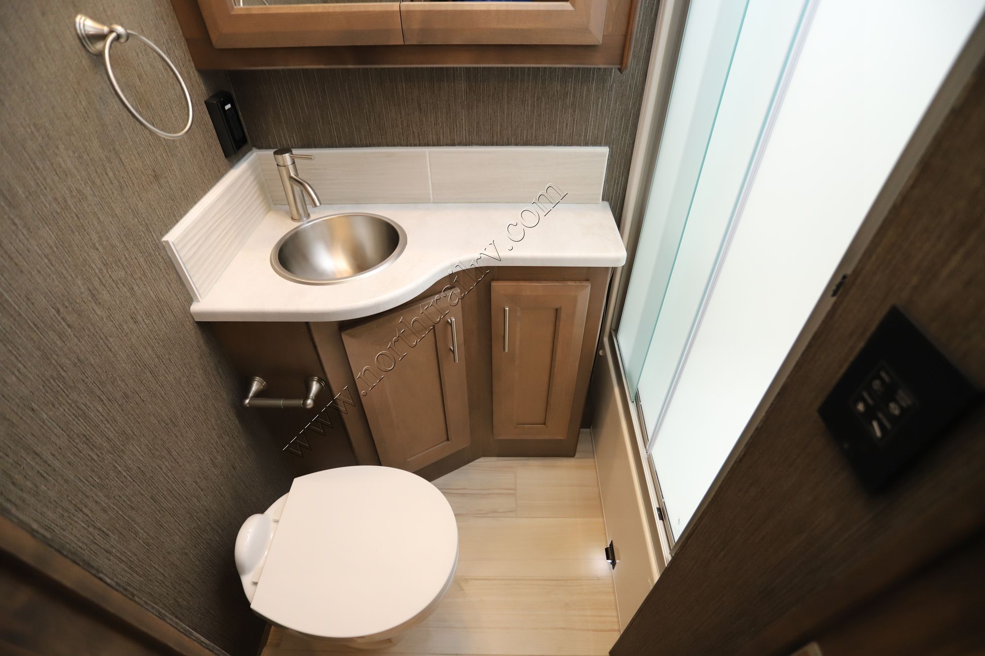 Used 2021 Thor Aria 4000 Class A  For Sale
